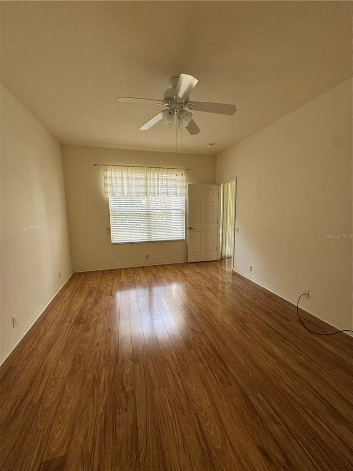 Property Slideshow image 4 of 27 | 3323 songbird ln, Lakeland, FL, 33811