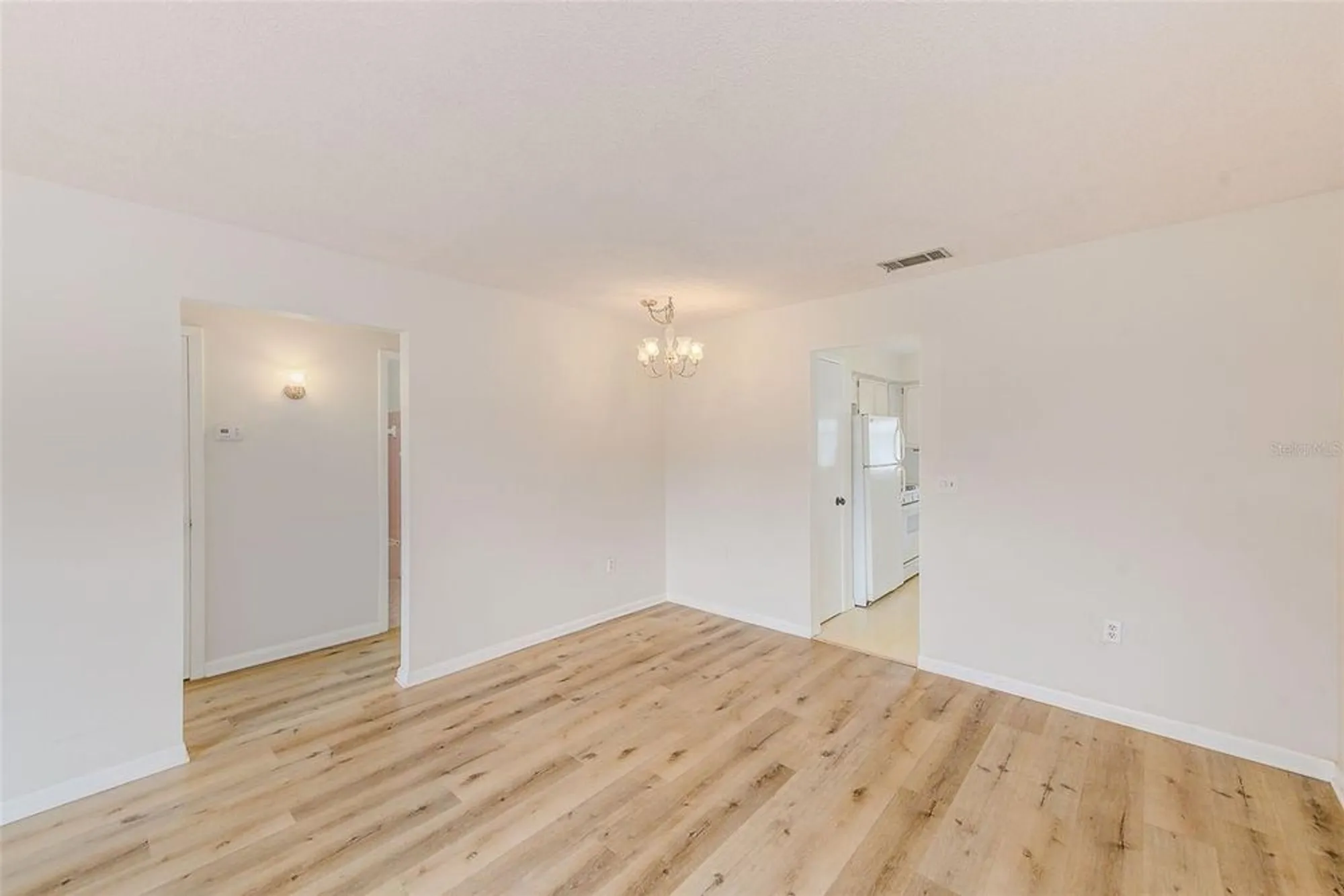 Property Slideshow image 8 of 32 | 4995 trillium ct, Pinellas Park, FL, 33782