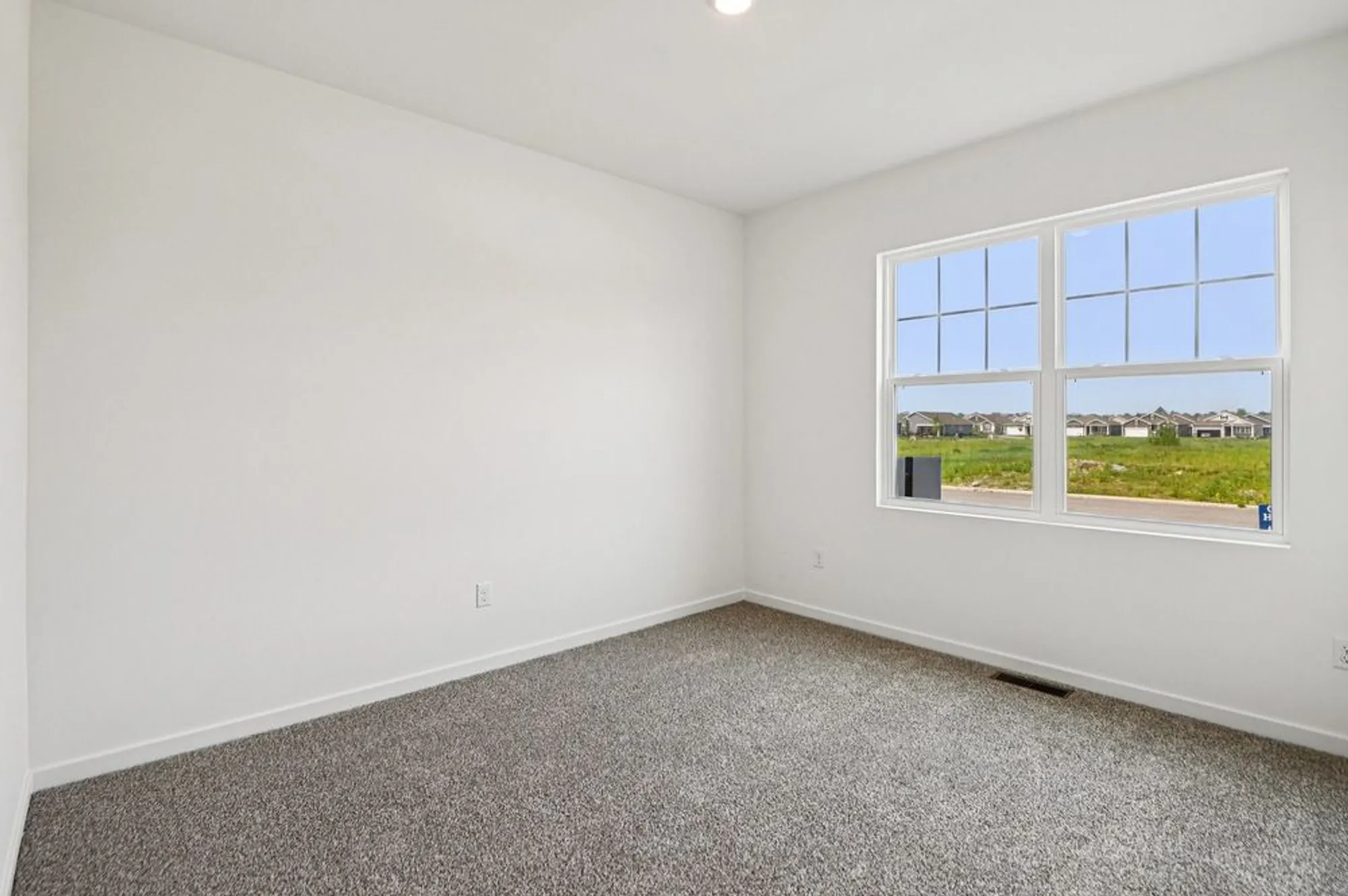 Property Slideshow image 3 of 35 | 2601 harnish dr, Algonquin, IL, 60102