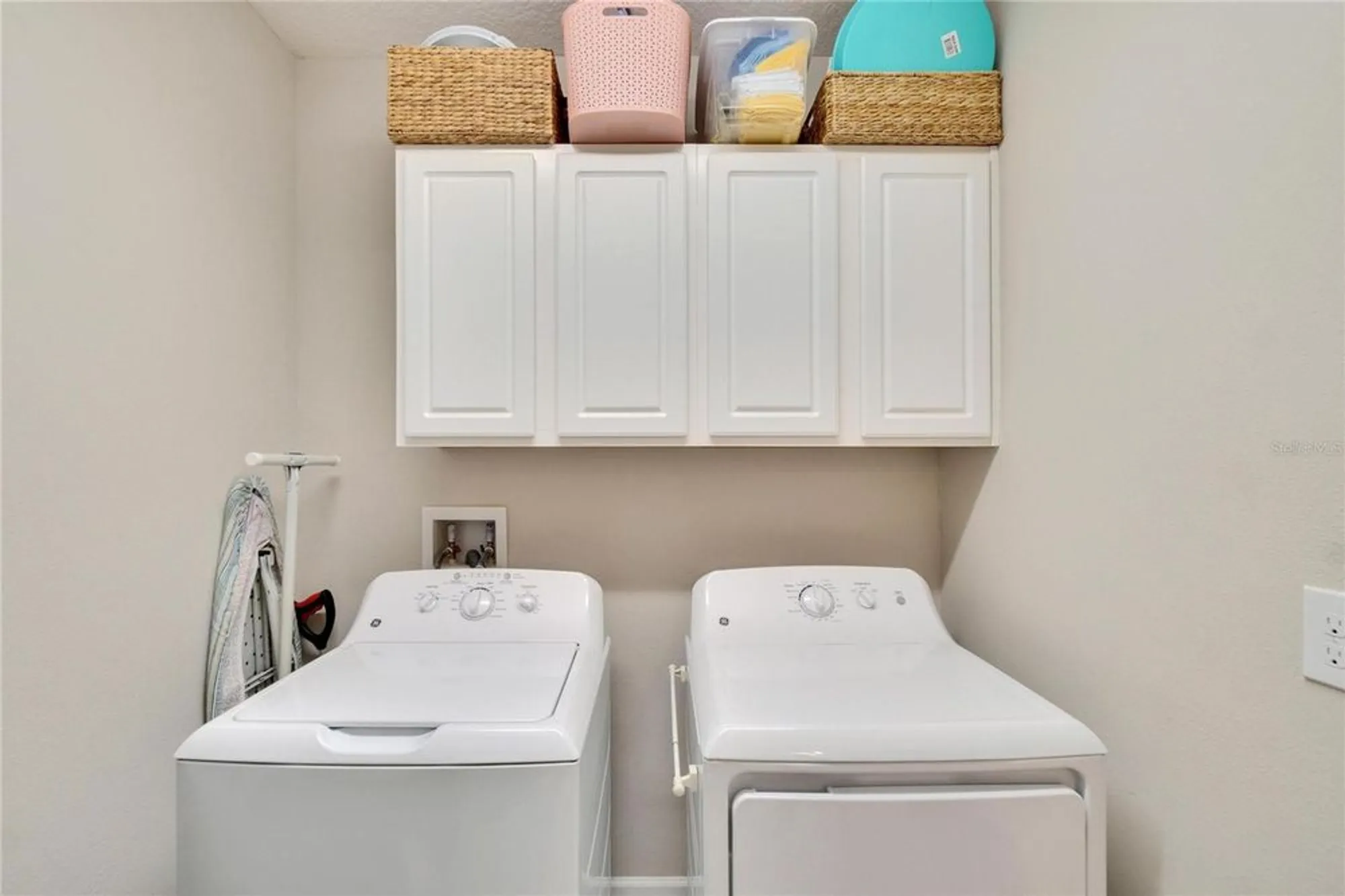 Property Slideshow image 27 of 97 | 16927 april plush dr, Wimauma, FL, 33598