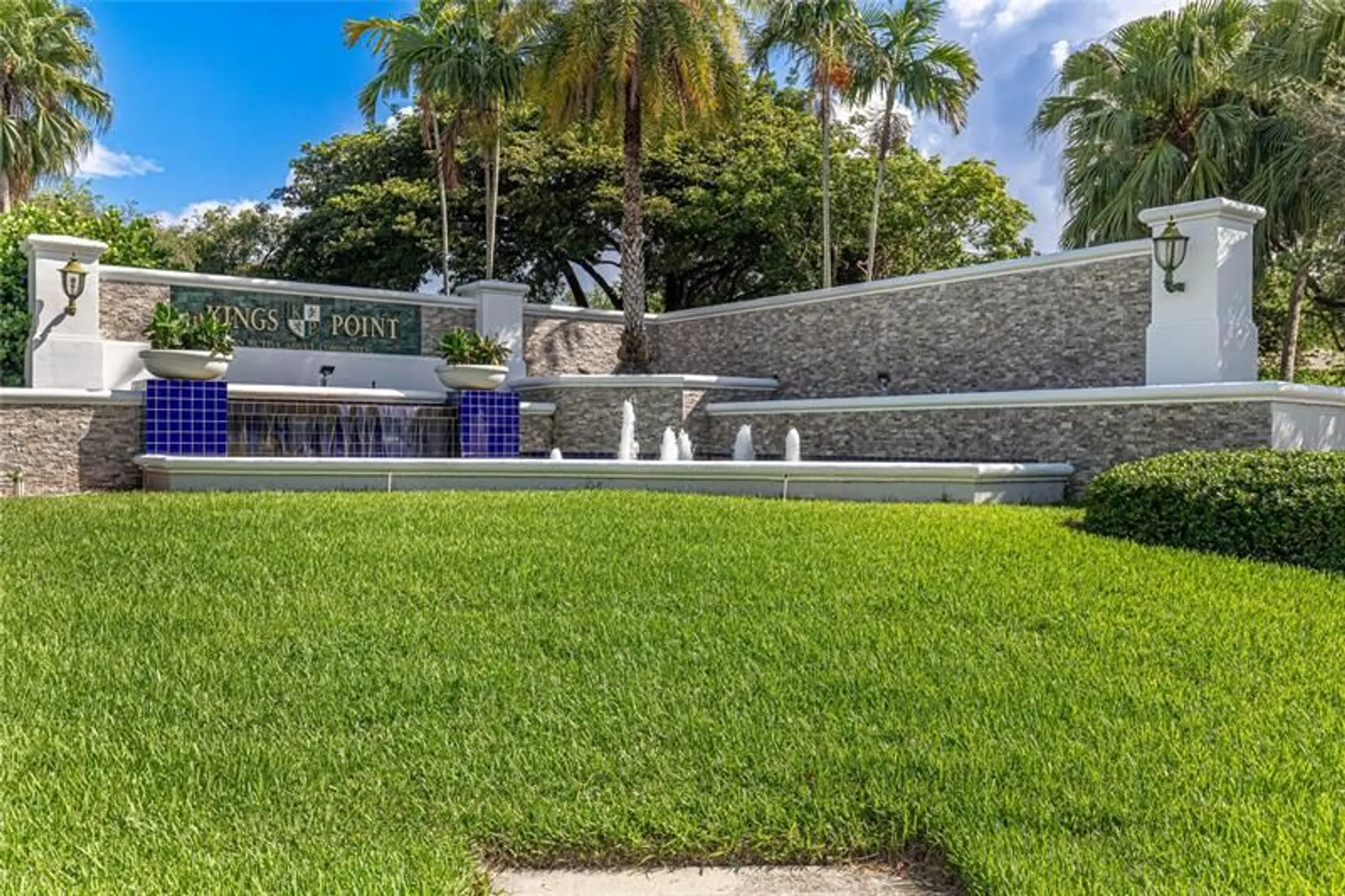 Property Slideshow image 20 of 29 | 9998 n belfort cir # 9998, Tamarac, FL, 33321