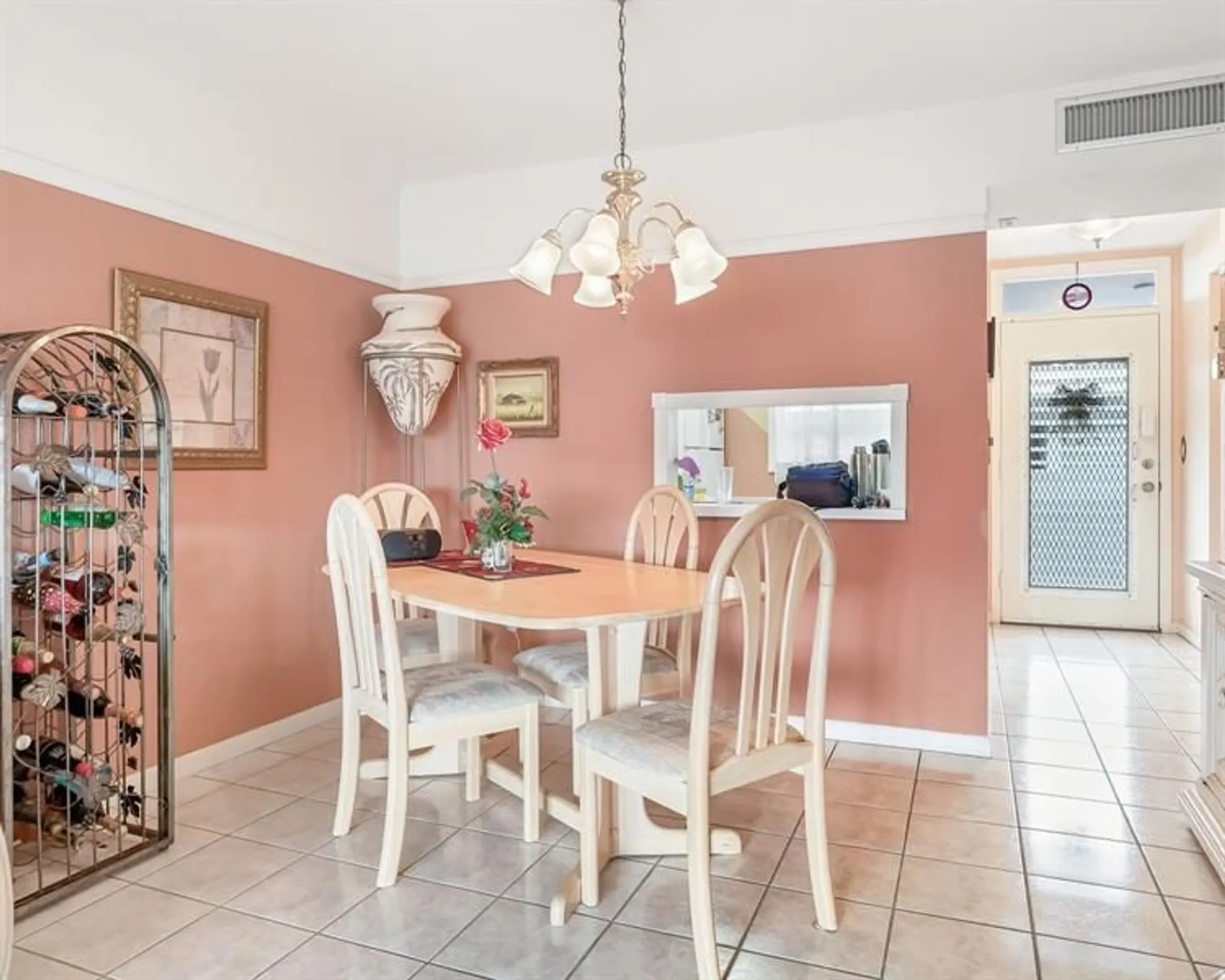 Property Slideshow image 5 of 15 | 2881 nw 47th ter 406, Lauderdale Lakes, FL, 33313