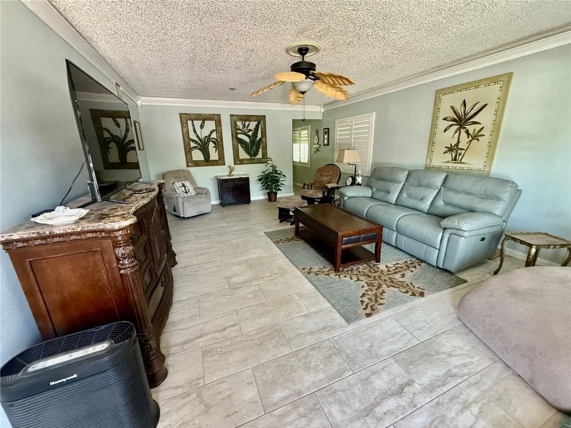 Property Slideshow image 4 of 49 | 2293 swedish dr 21, Clearwater, FL, 33763