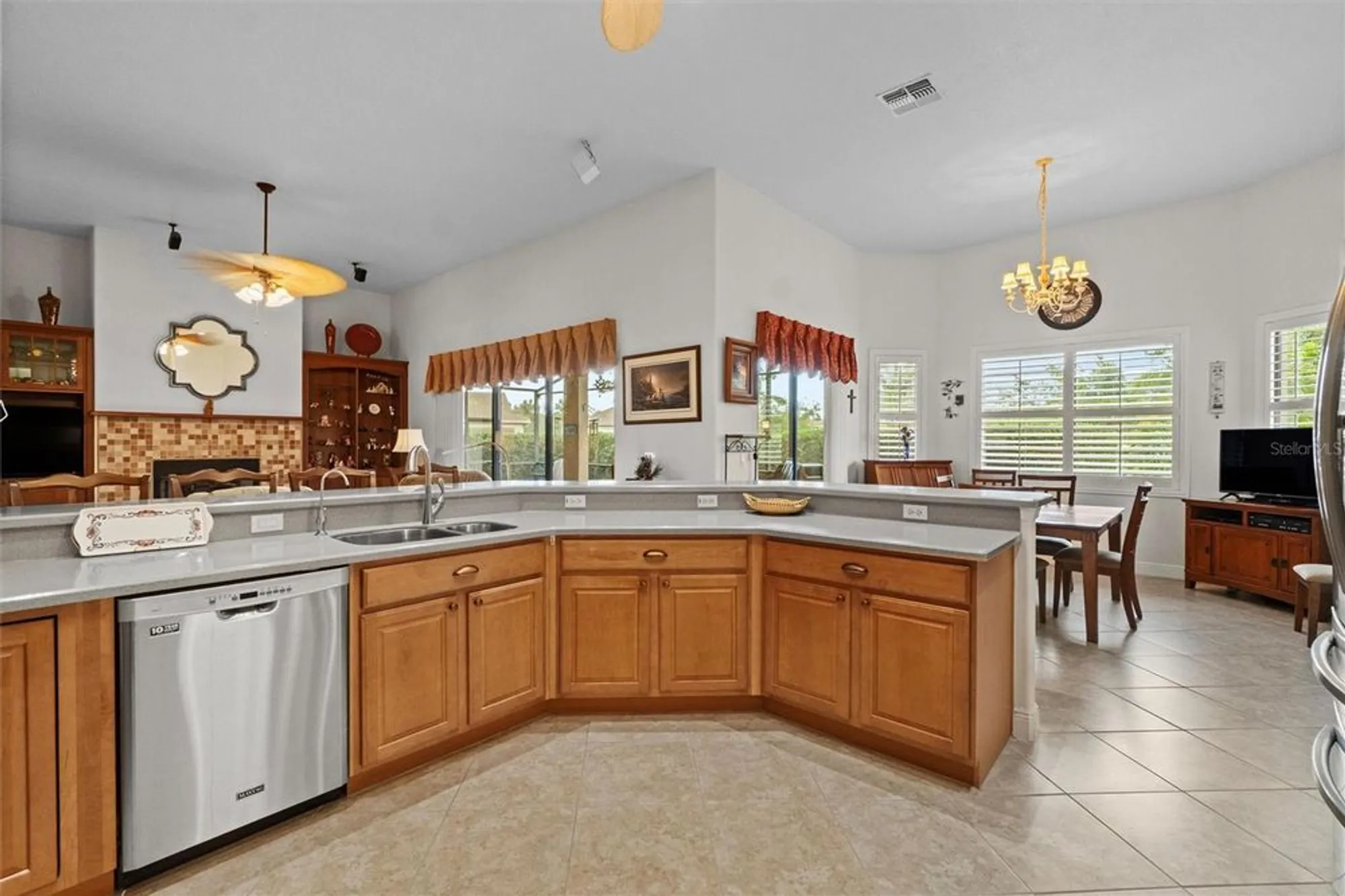 Property Slideshow image 19 of 67 | 469 sorrento rd, Kissimmee, FL, 34759