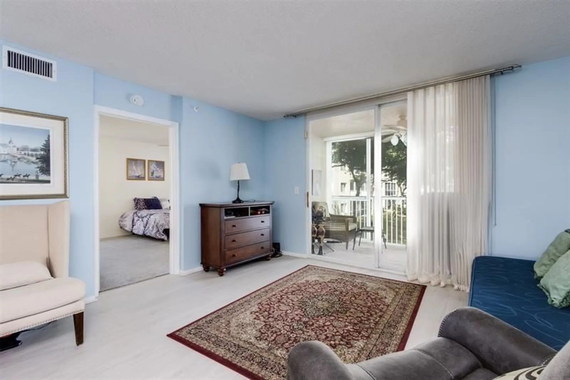 Property Slideshow image 13 of 33 | 9539 weldon cir f201, Tamarac, FL, 33321