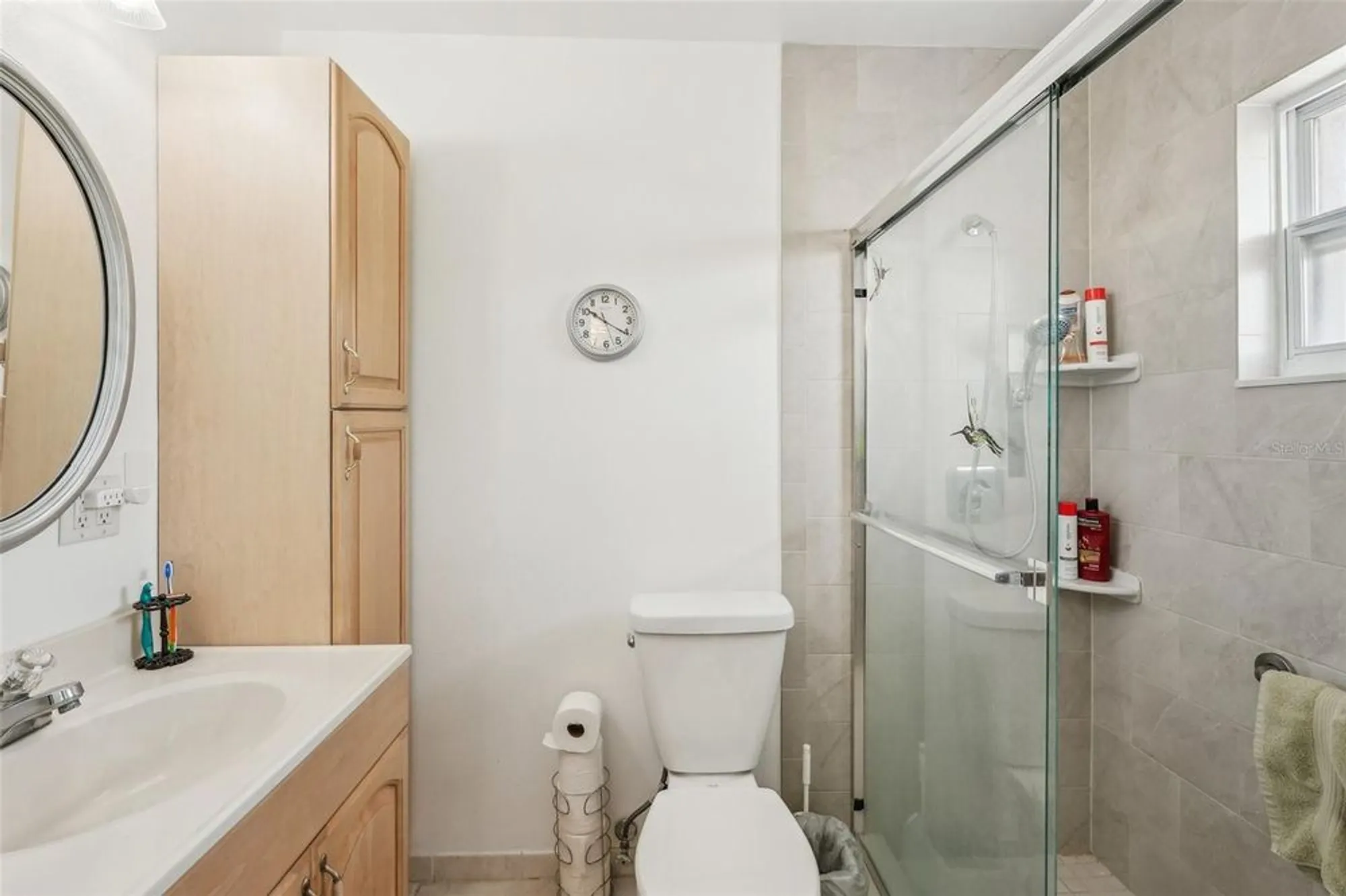 Property Slideshow image 16 of 27 | 708 rutgers pl, Sun City Center, FL, 33573