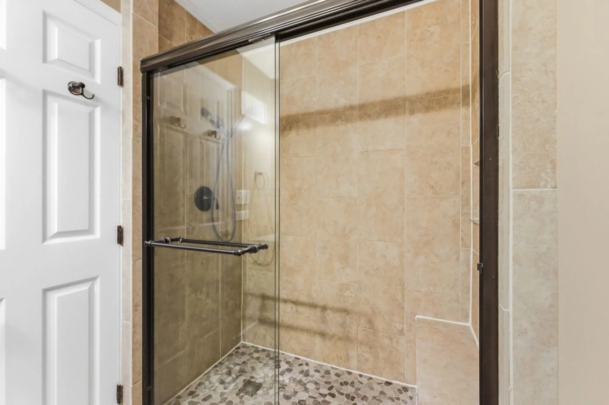 Property Slideshow image 17 of 37 | 294 mallard pt a, Lake Barrington, IL, 60010