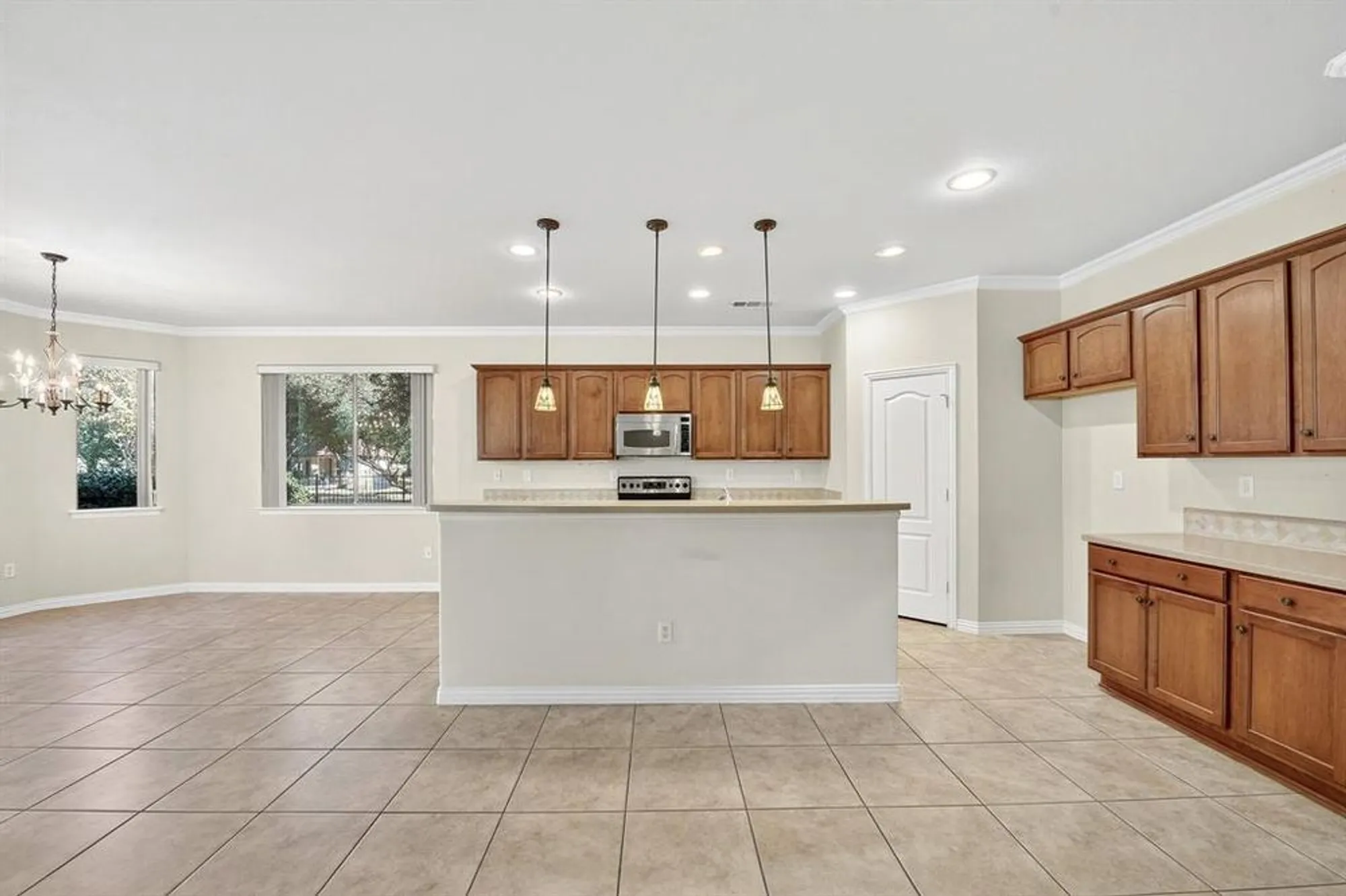 Property Slideshow image 17 of 27 | 9600 rosewood dr, Denton, TX, 76207