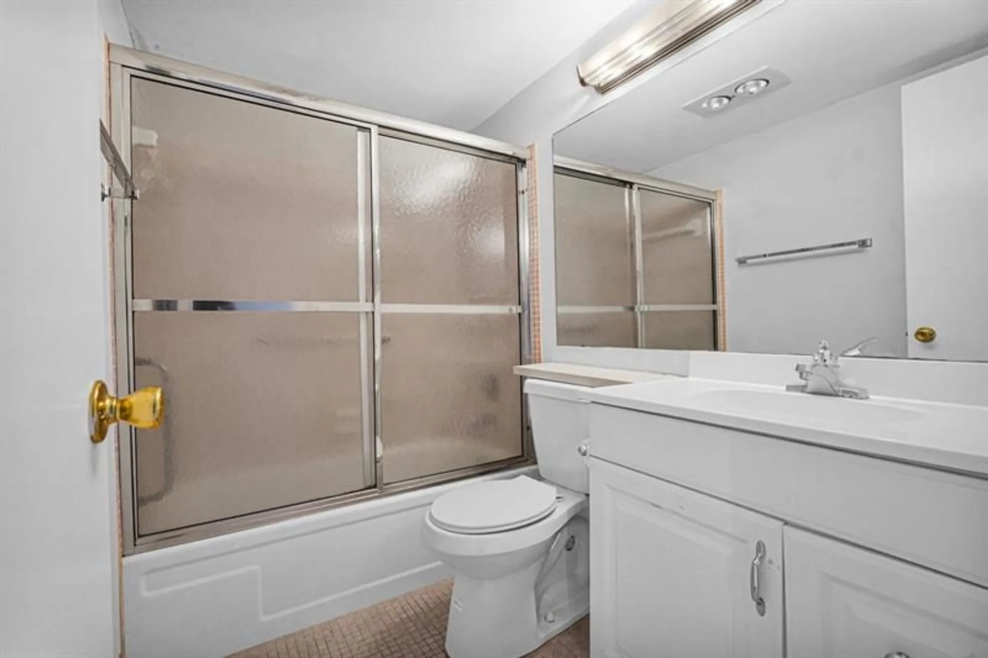 Property Slideshow image 11 of 47 | 2038 newport h # 2038, Deerfield Beach, FL, 33442