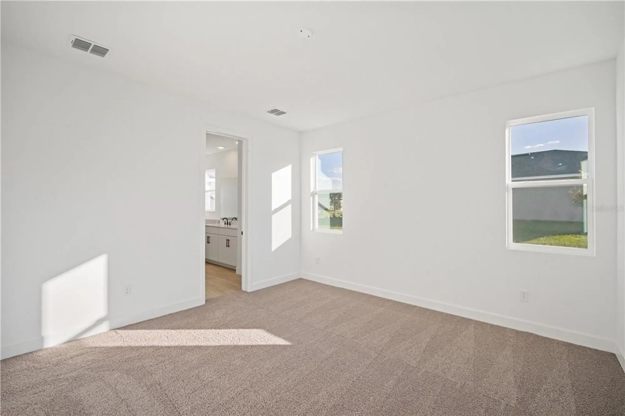 Property Slideshow image 21 of 30 | 9253 players dr, Weeki Wachee, FL, 34613