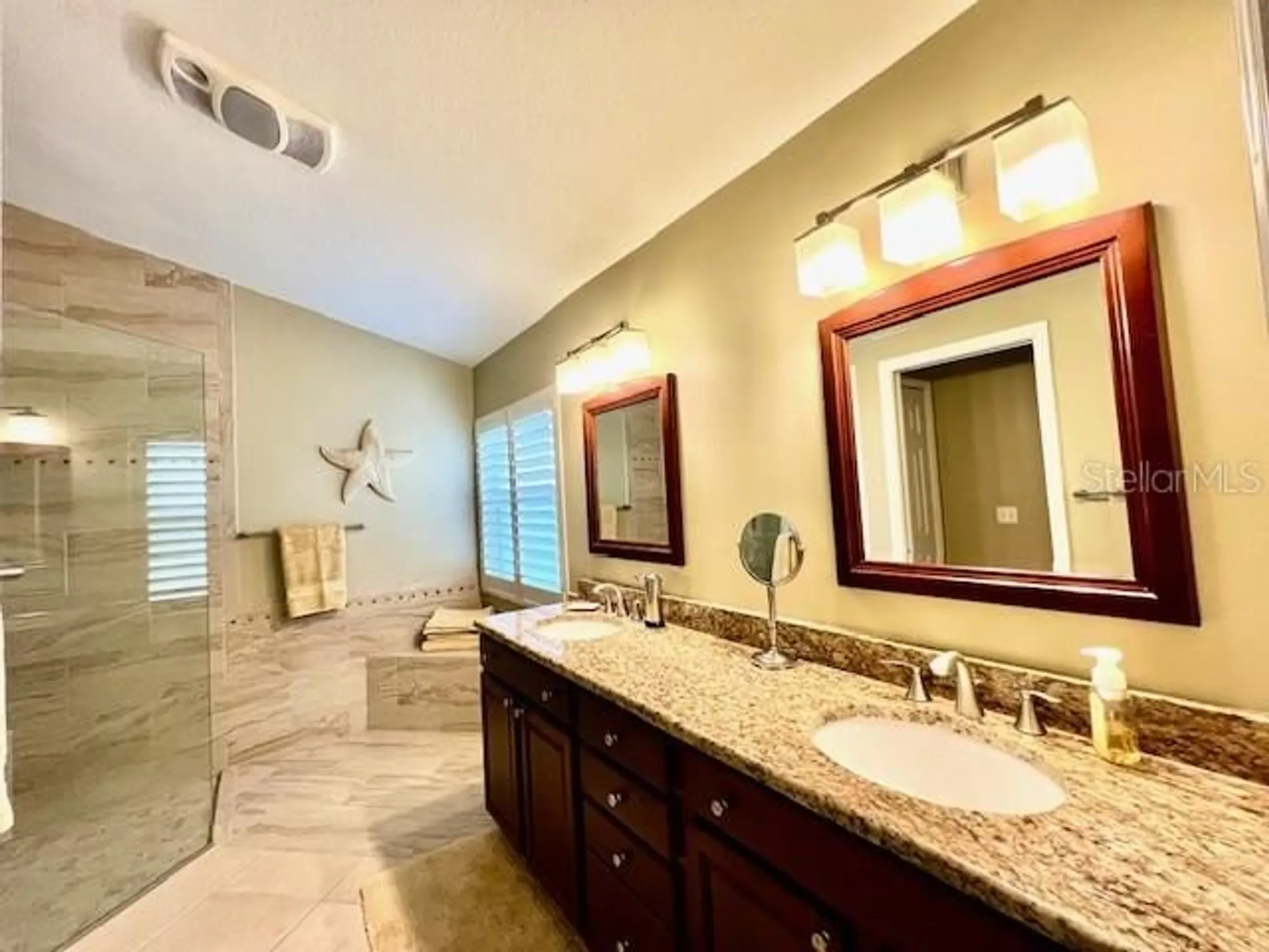 Property Slideshow image 25 of 62 | 3893 cape cole blvd, Punta Gorda, FL, 33955