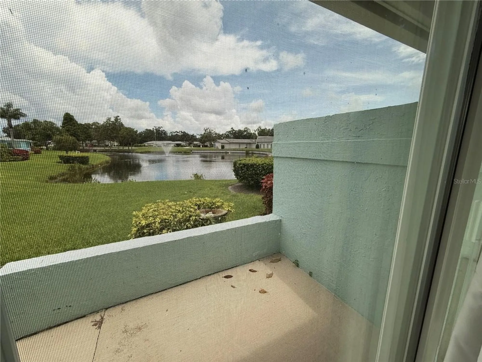 Property Slideshow image 31 of 51 | 2722 sherbrooke ln d, Palm Harbor, FL, 34684