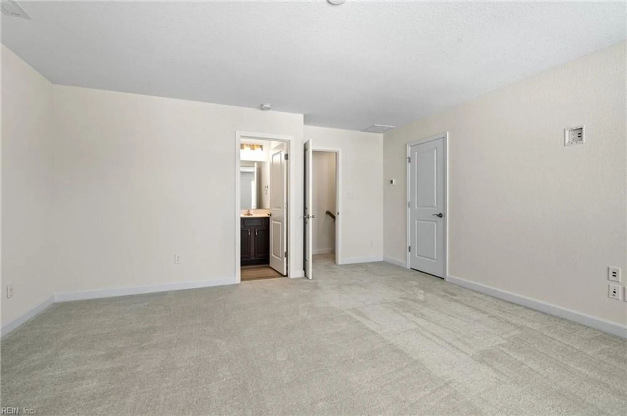 Property Slideshow image 19 of 46 | 1000 regal rd a, Suffolk, VA, 23434