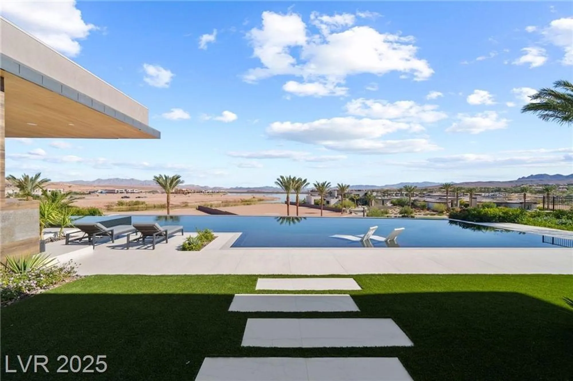 Property Slideshow image 51 of 99 | 12 rainbow point pl, Henderson, NV, 89011