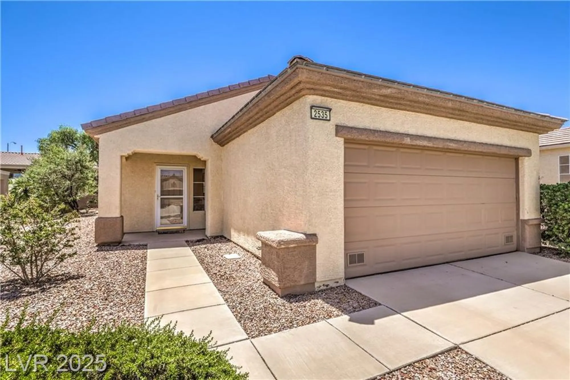 Property Slideshow image 2 of 26 | 2535 leighton ave, Henderson, NV, 89052