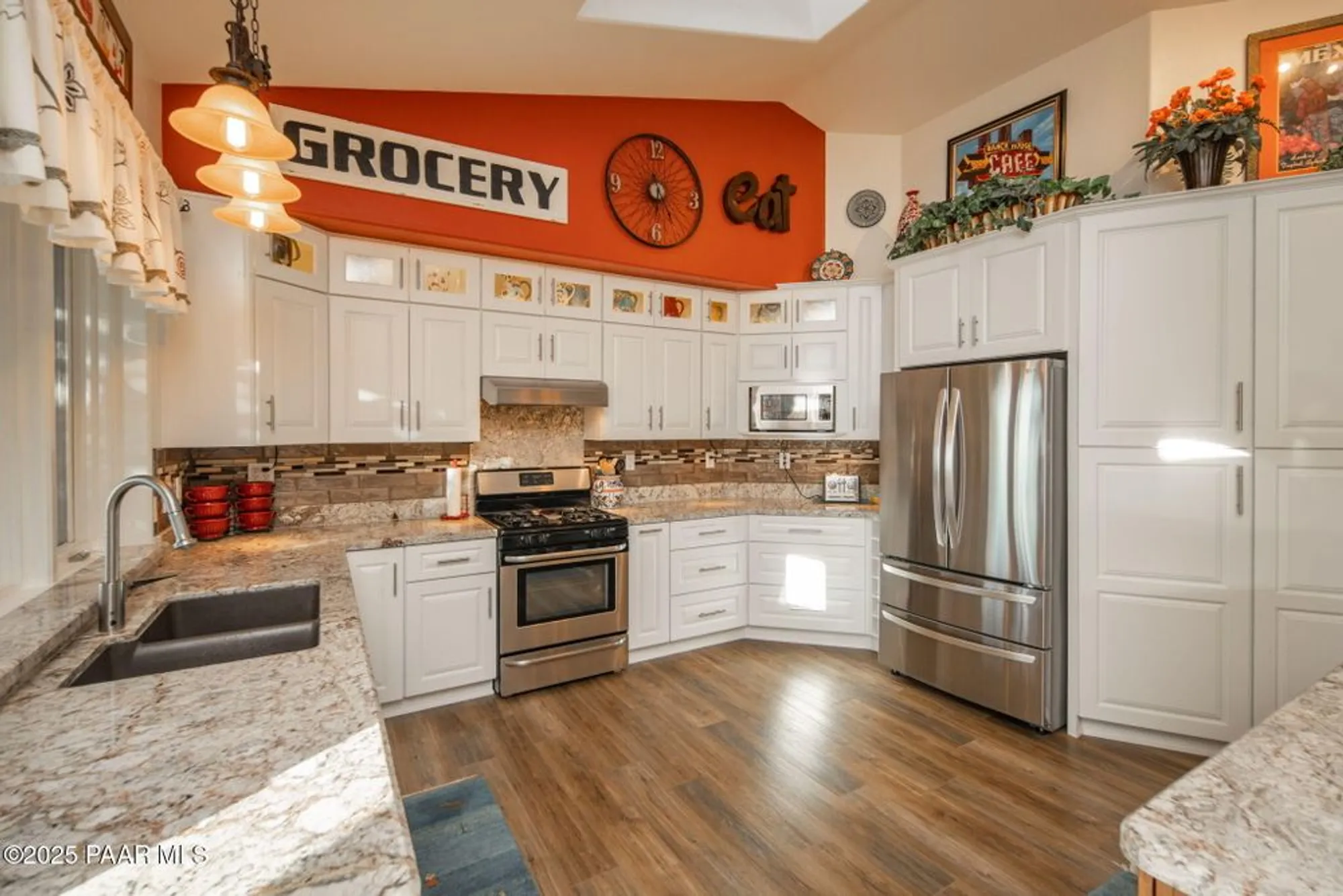 Property Slideshow image 10 of 77 | 878 tom mix trl, Prescott, AZ, 86301