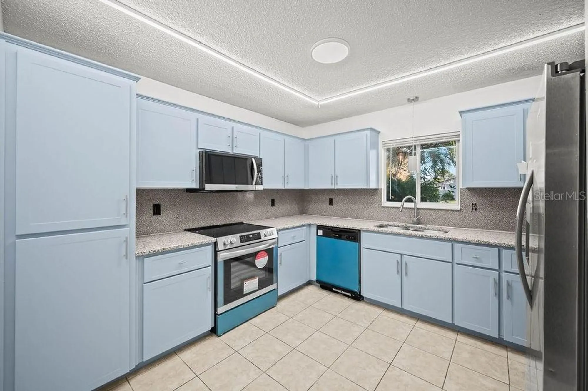 Property Slideshow image 5 of 25 | 10337 se 176th st, Summerfield, FL, 34491