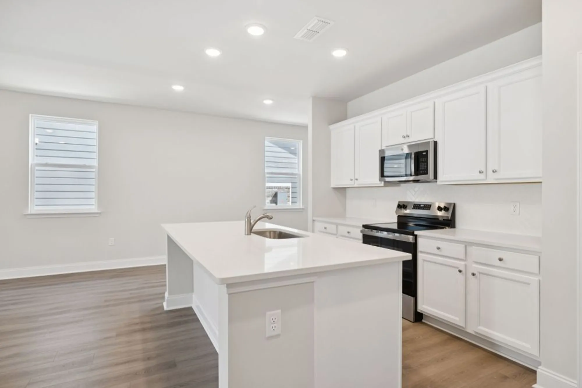 Property Slideshow image 18 of 88 | 308 stonehaus cir, Antioch, TN, 37013