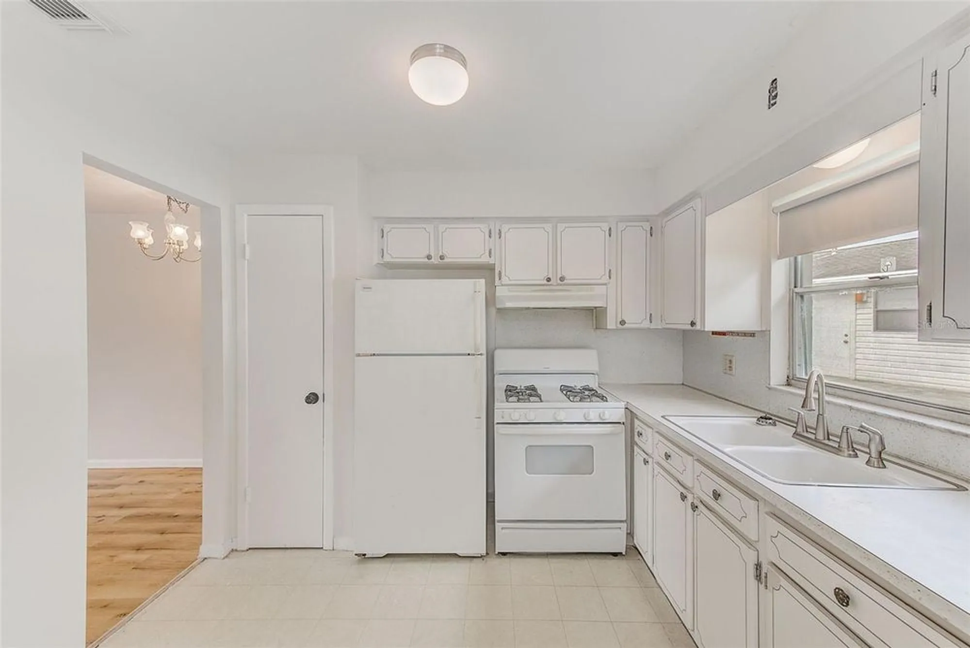 Property Slideshow image 10 of 32 | 4995 trillium ct, Pinellas Park, FL, 33782