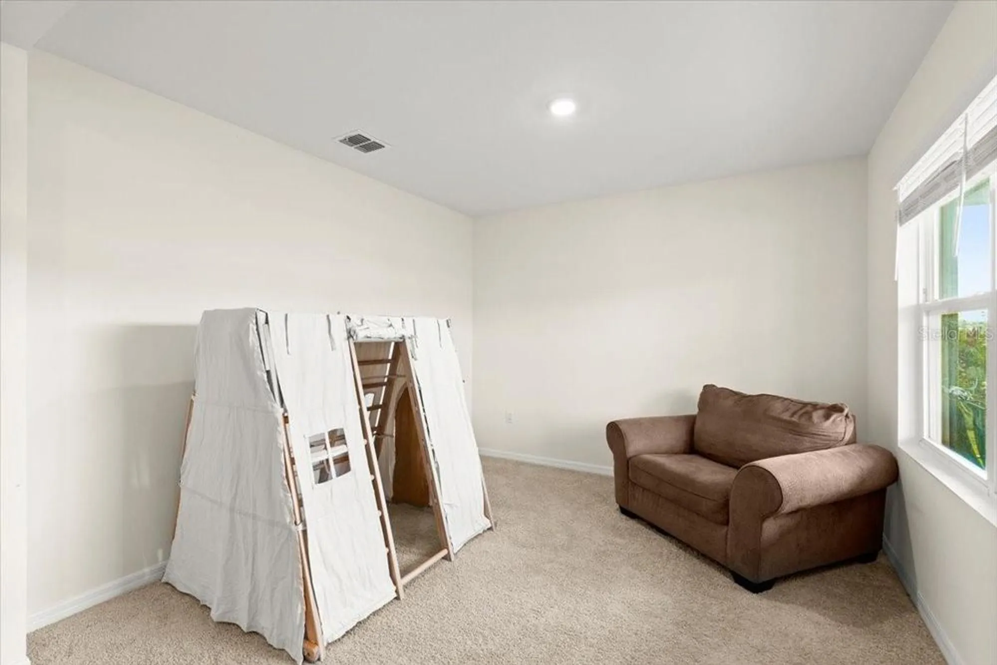 Property Slideshow image 14 of 45 | 1317 middle lake dr, Ormond Beach, FL, 32174