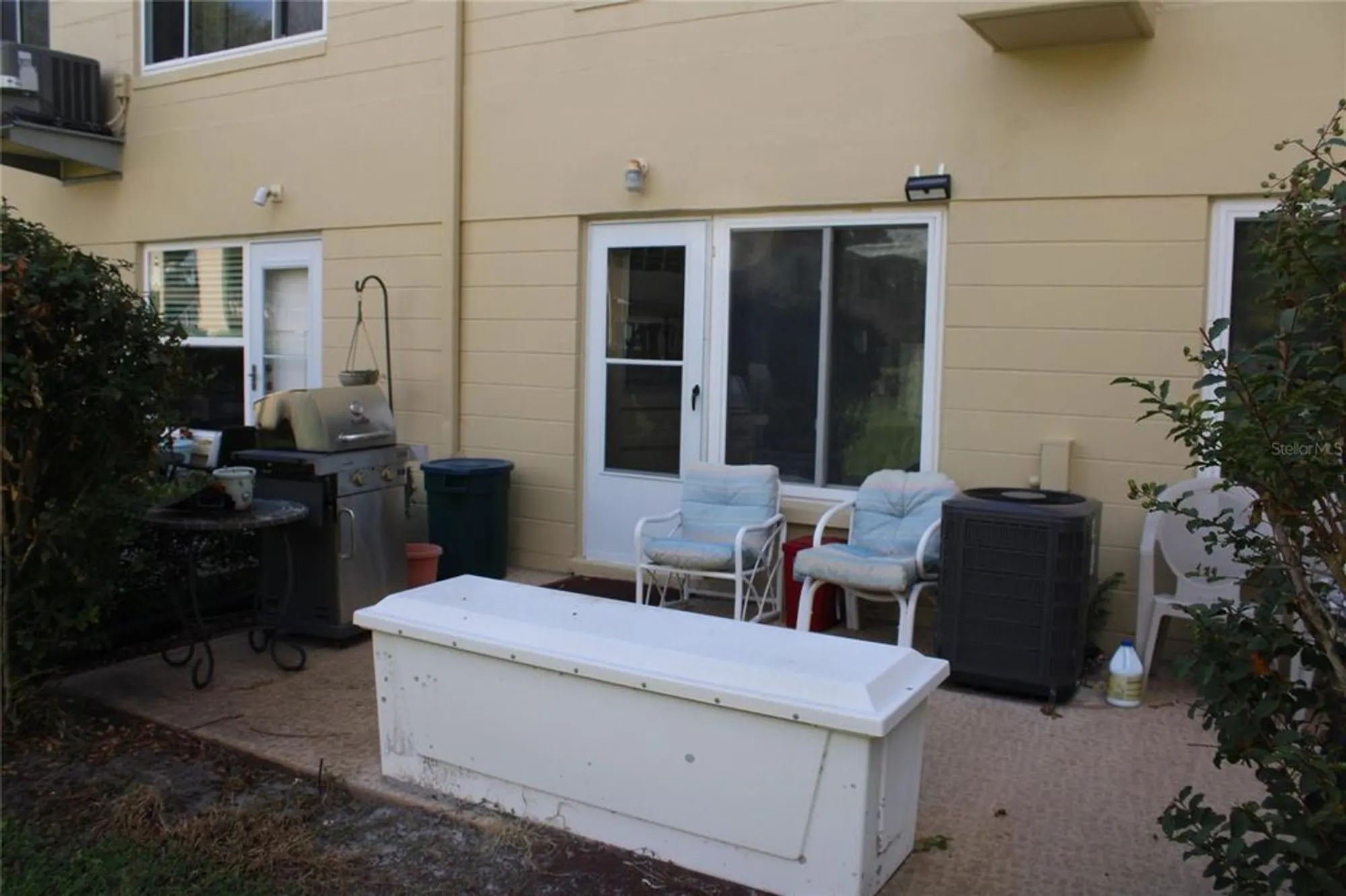 Property Slideshow image 18 of 39 | 2360 irish ln 16, Clearwater, FL, 33763