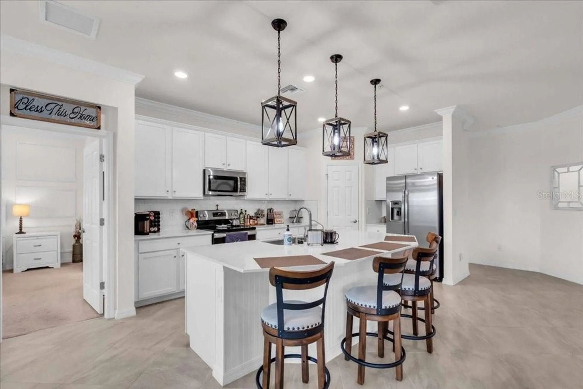 Property Slideshow image 13 of 51 | 10051 crooked creek dr 202, Venice, FL, 34293