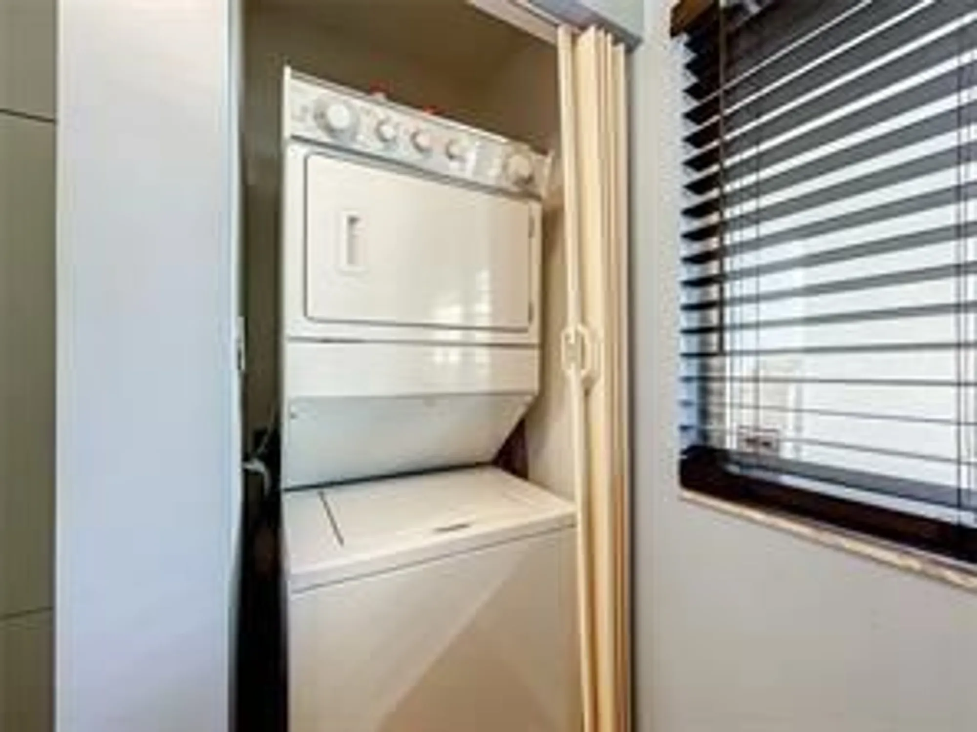 Property Slideshow image 22 of 33 | 9580 weldon cir k110, Tamarac, FL, 33321