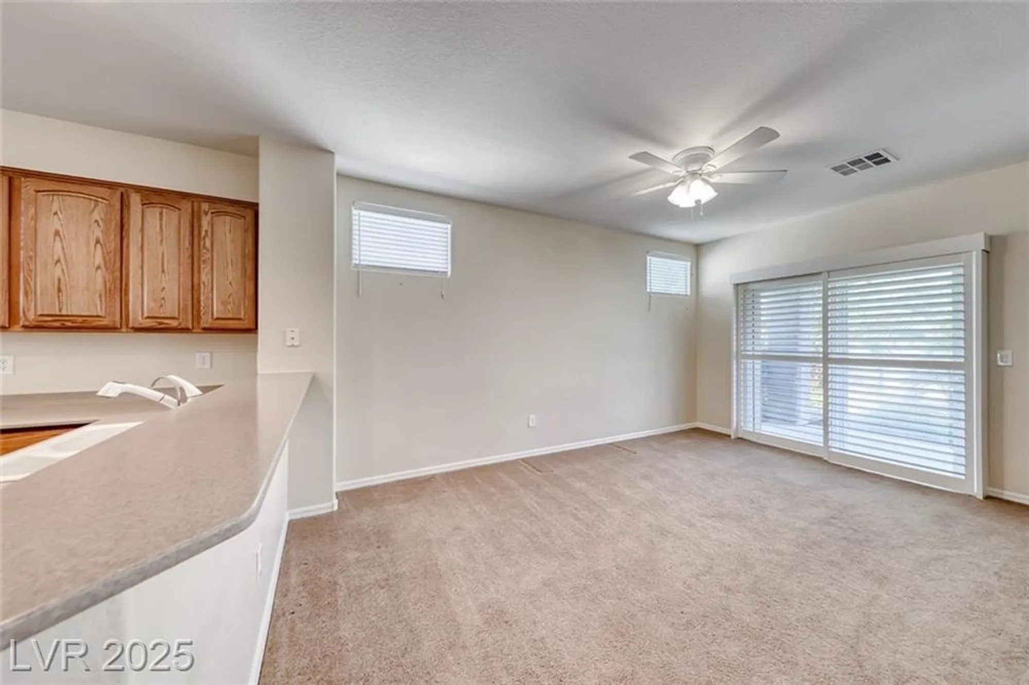 Property Slideshow image 9 of 56 | 2218 sandstone cliffs dr, Henderson, NV, 89044