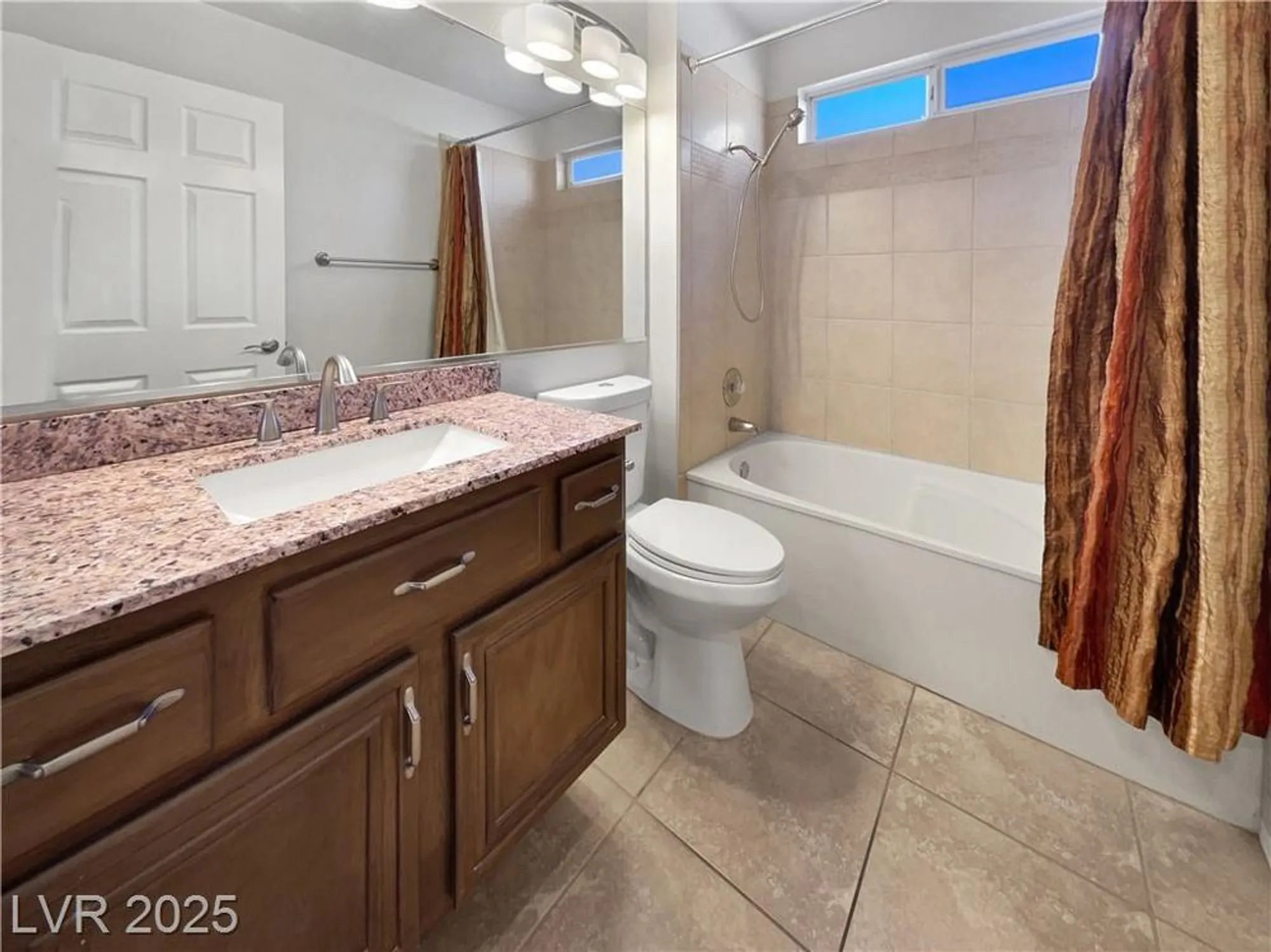Property Slideshow image 14 of 23 | 2456 palmridge dr, Las Vegas, NV, 89134