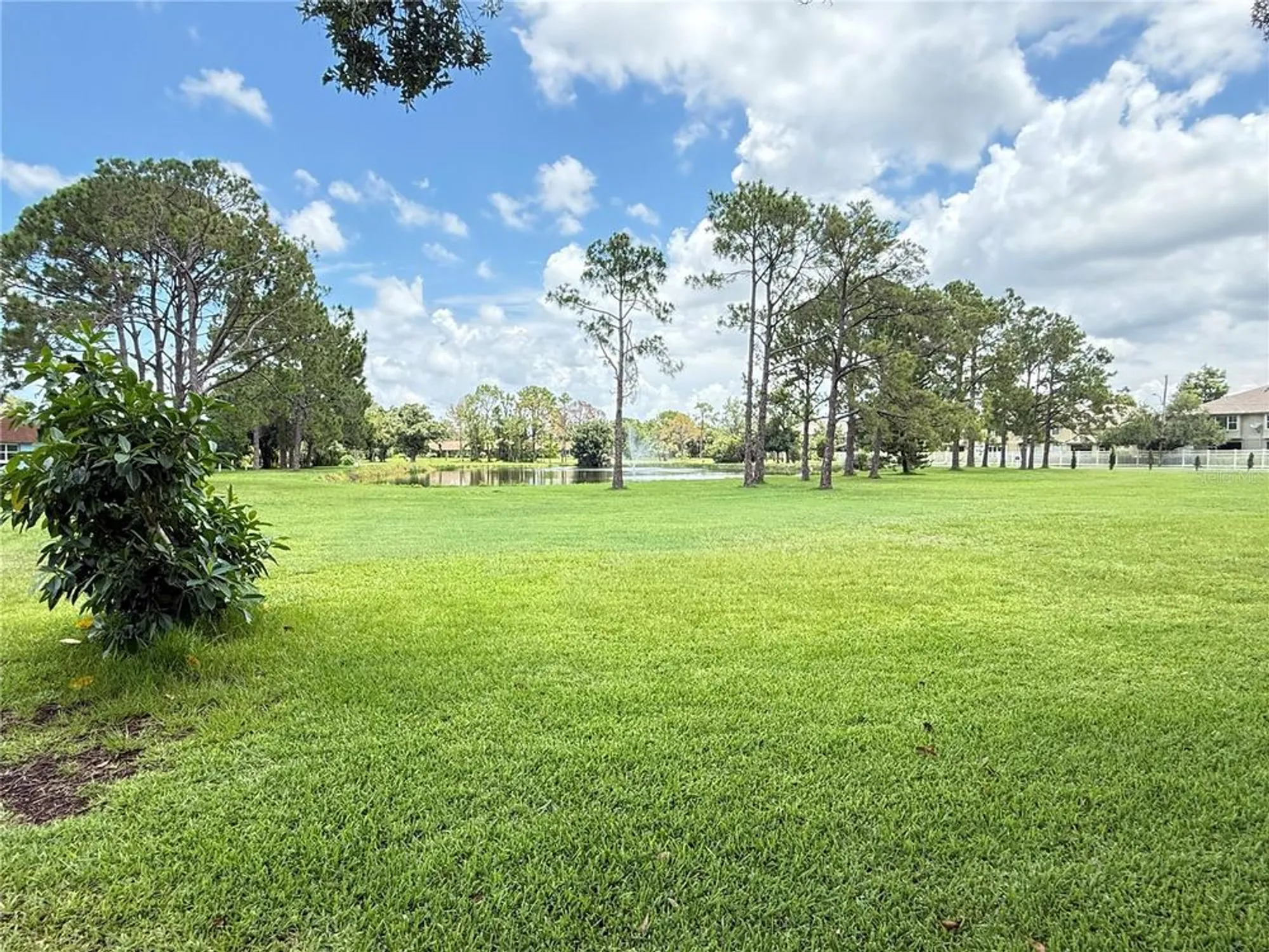 Property Slideshow image 24 of 42 | 8215 burgundy dr n # 8215, Pinellas Park, FL, 33781