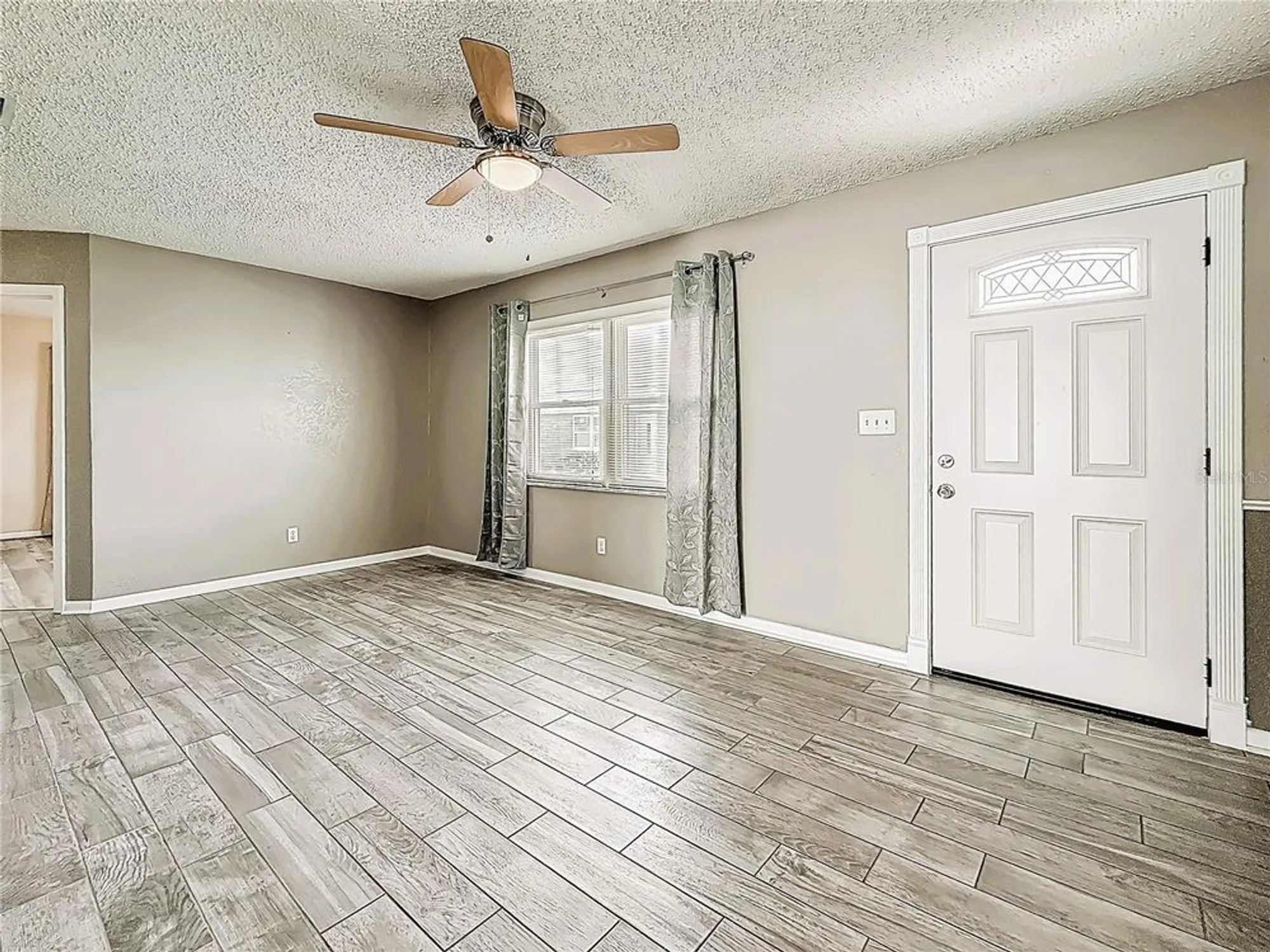 Property Slideshow image 7 of 40 | 12400 park blvd apt 121, Seminole, FL, 33772
