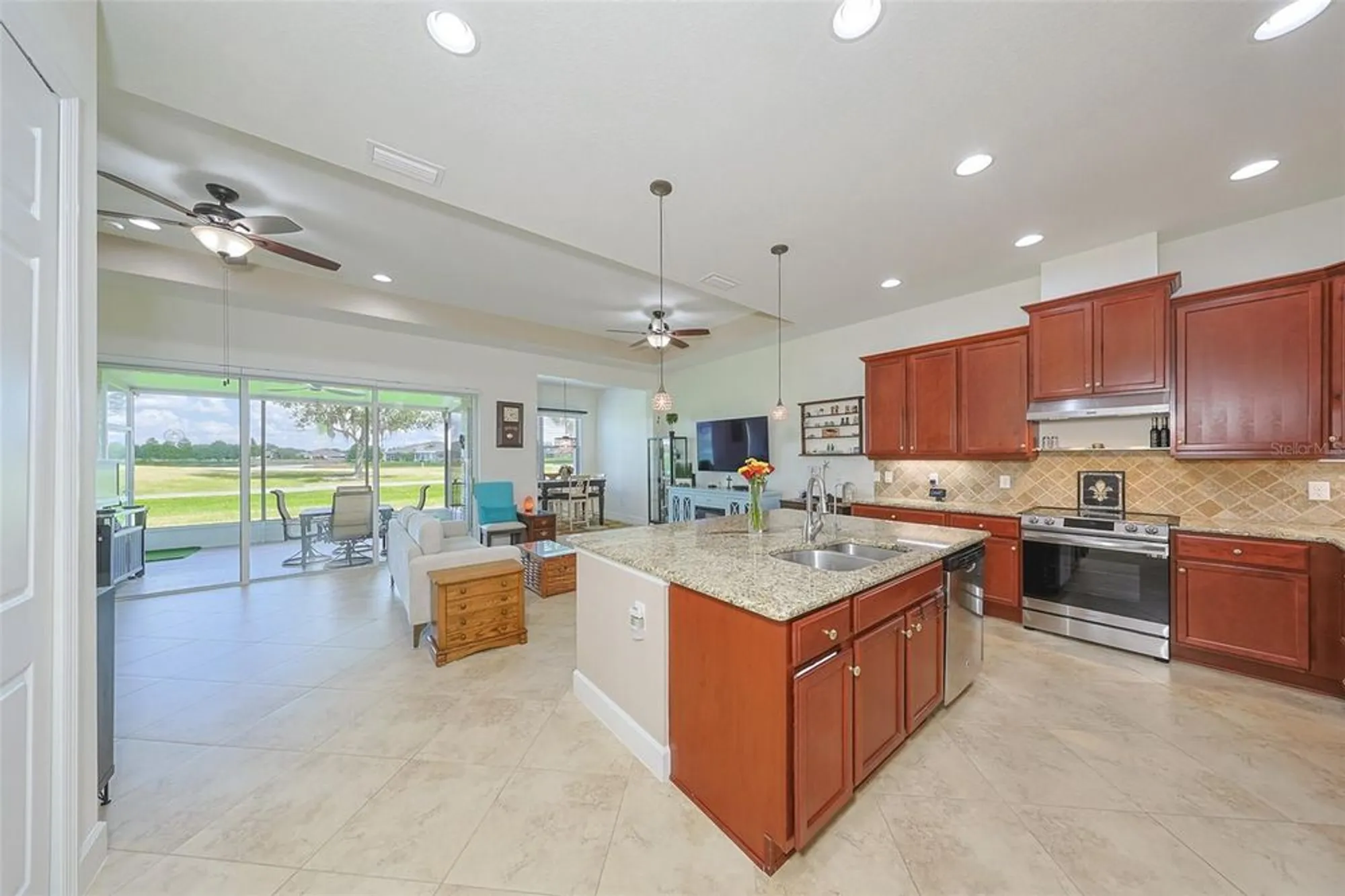 Property Slideshow image 17 of 75 | 2264 sifield greens way, Sun City Center, FL, 33573
