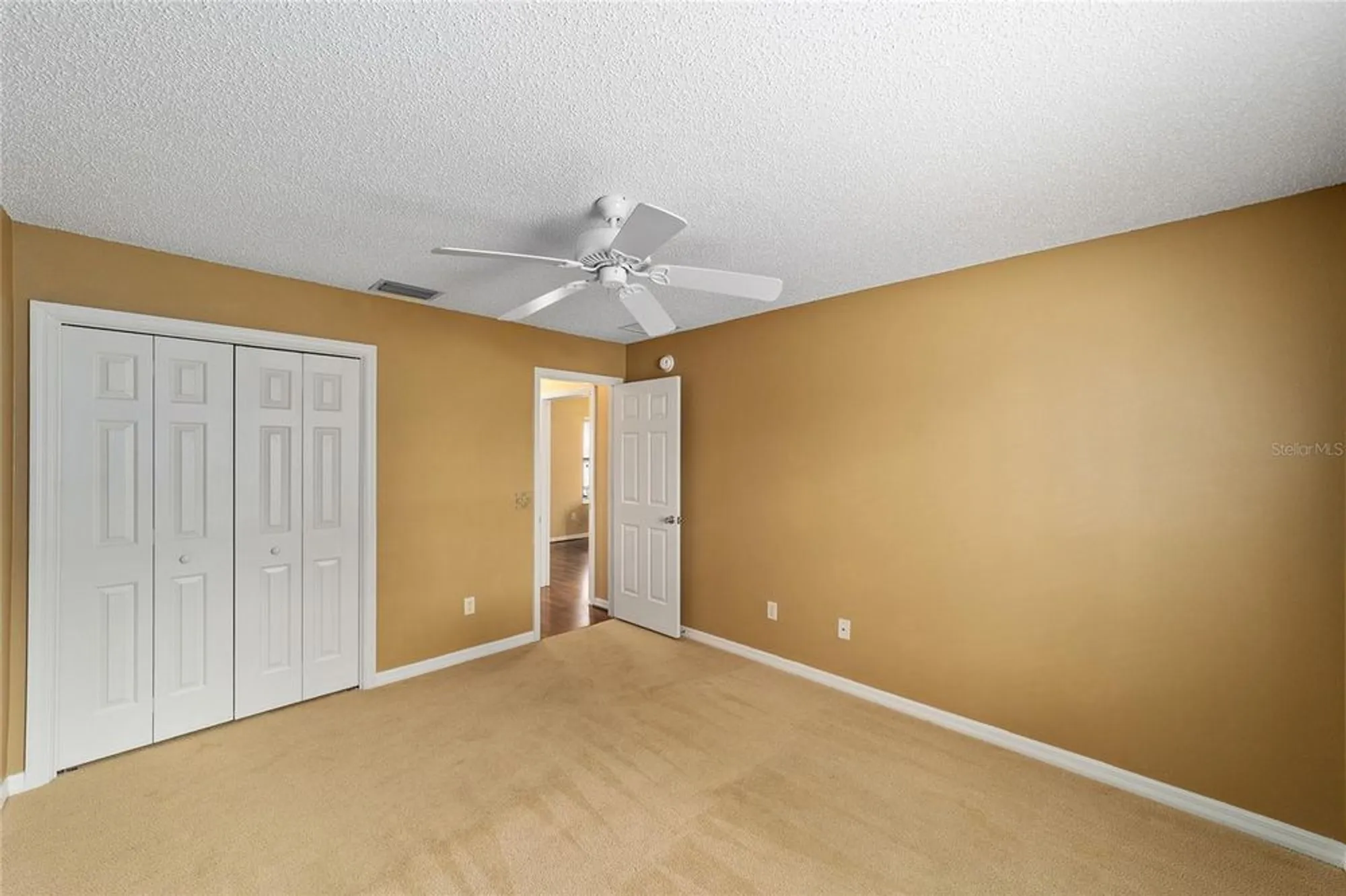 Property Slideshow image 25 of 34 | 290 jefferson ln, The Villages, FL, 32162