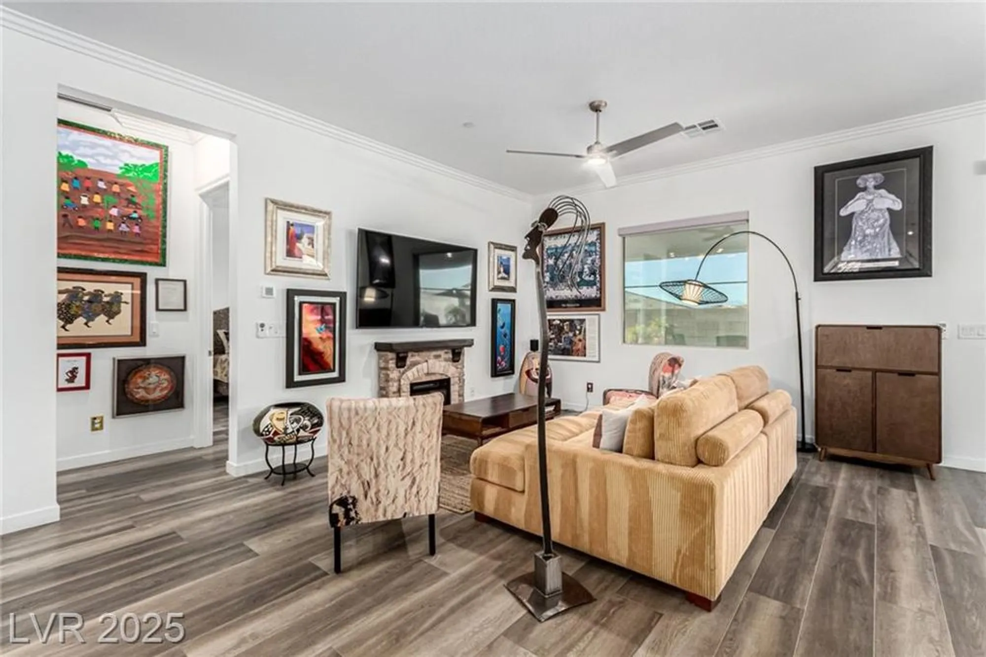 Property Slideshow image 8 of 43 | 685 sunray park st, Henderson, NV, 89011