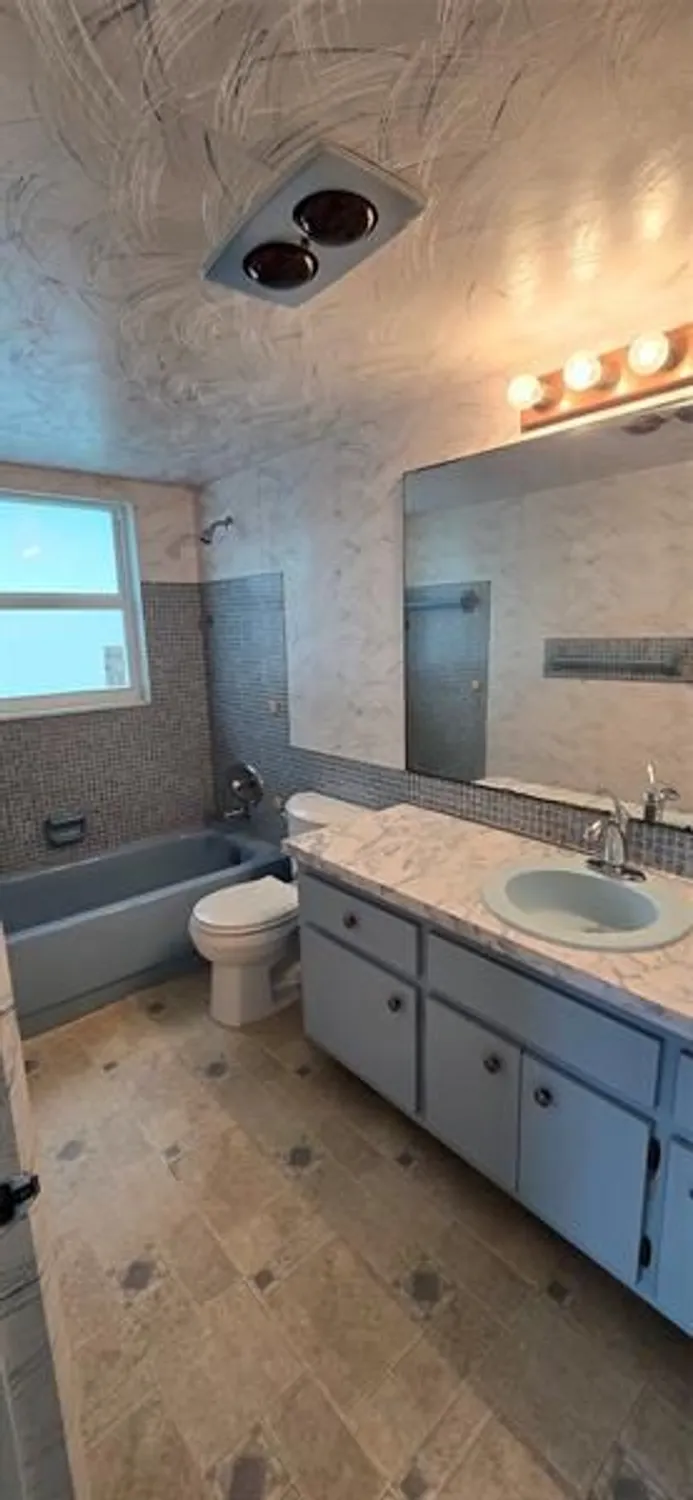 Property Slideshow image 20 of 26 | 4880 nw 22nd st 309, Lauderhill, FL, 33313