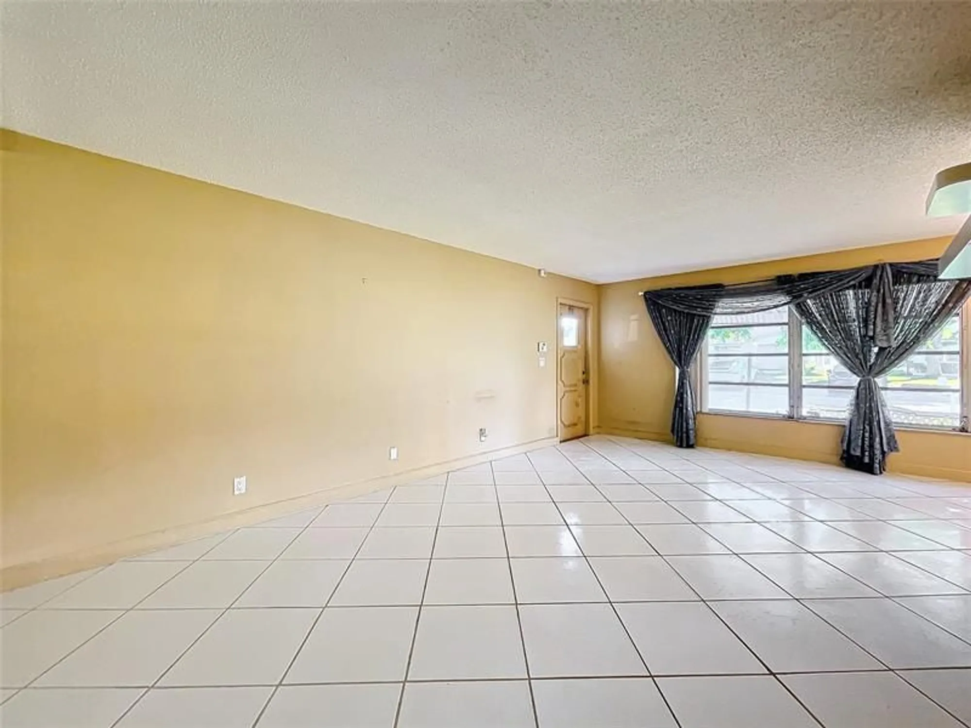 Property Slideshow image 13 of 83 | 1035 nw 88th ave c89, Plantation, FL, 33322