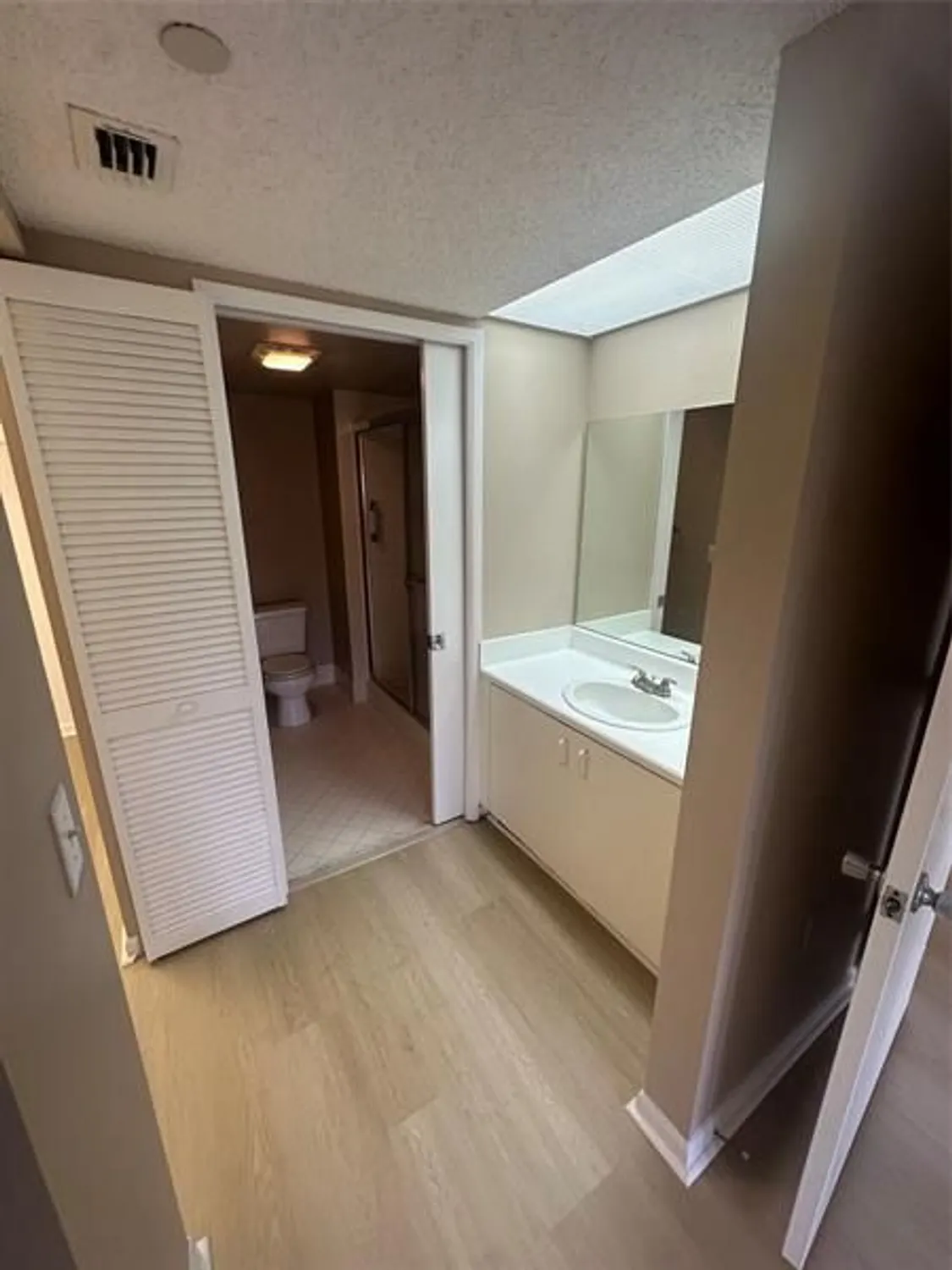 Property Slideshow image 8 of 10 | 1301 sw 142nd ave 308h, Pembroke Pines, FL, 33027