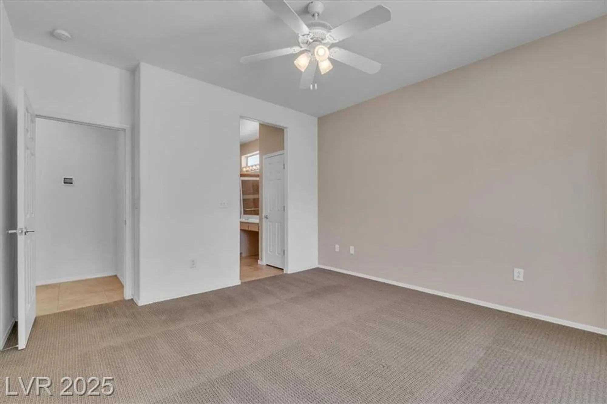Property Slideshow image 18 of 36 | 2134 colvin run dr, Henderson, NV, 89052