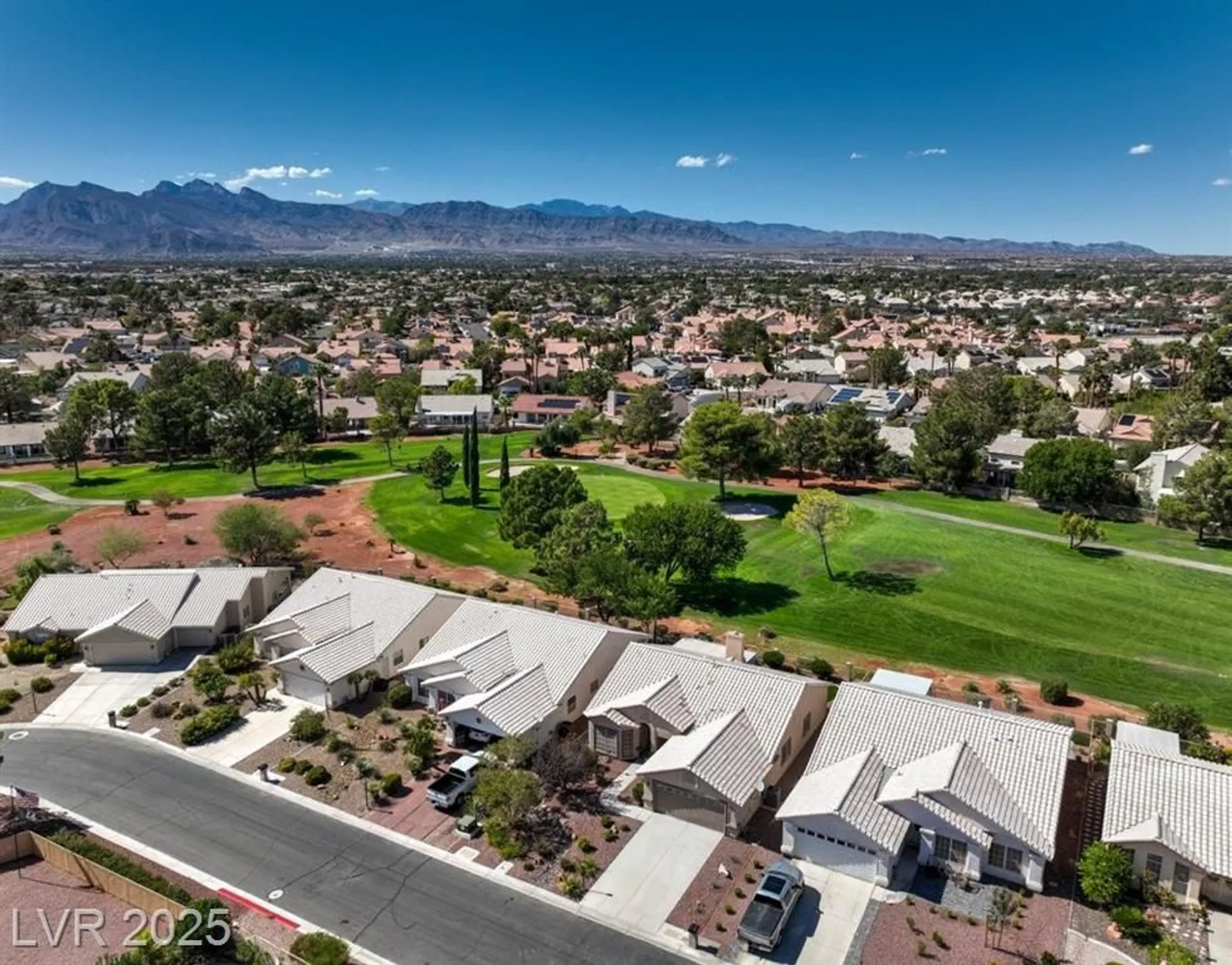 Property Slideshow image 46 of 63 | 5433 honey mesquite ln, Las Vegas, NV, 89130