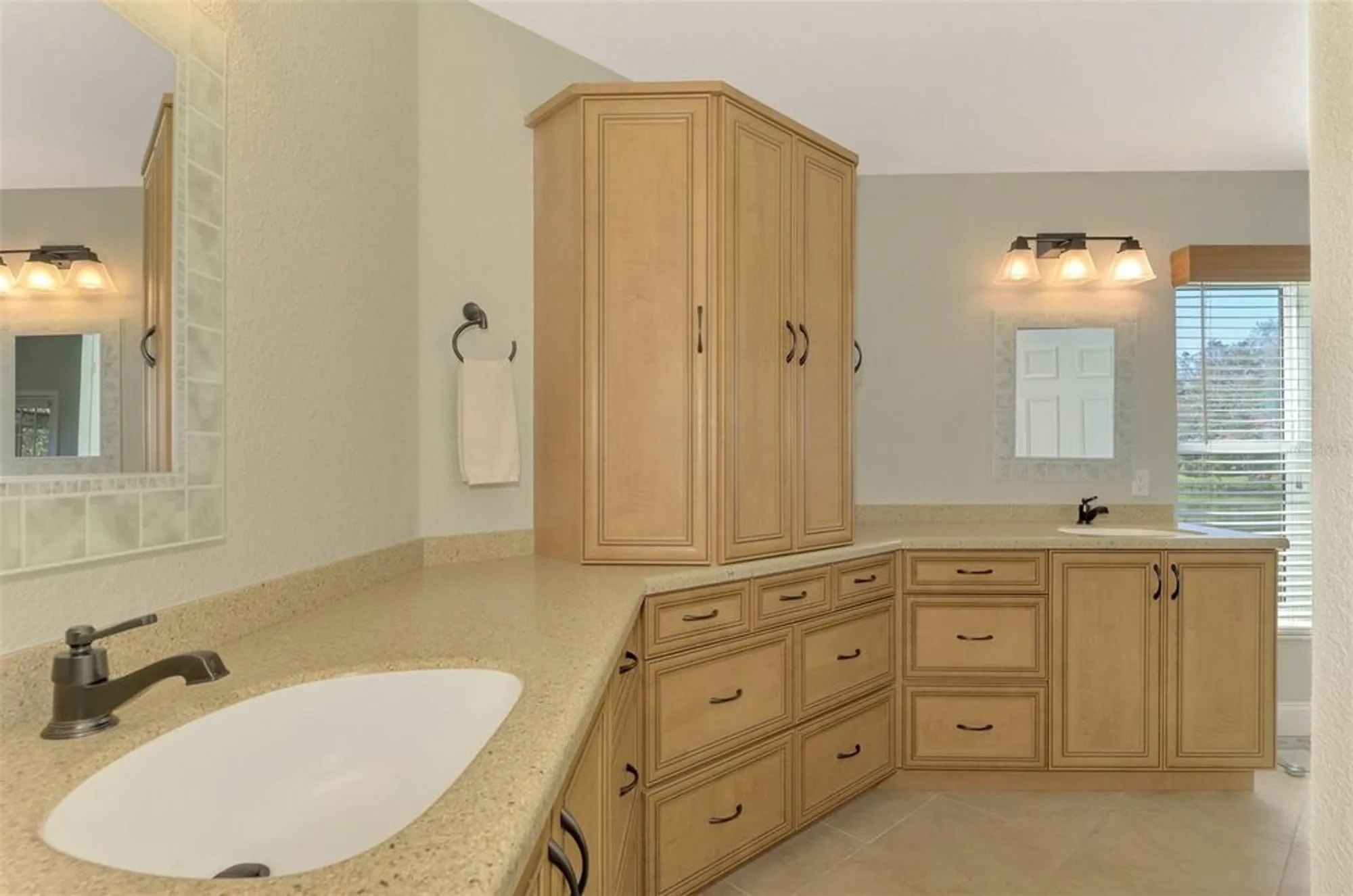 Property Slideshow image 27 of 70 | 3113 club dr apt 118, Port Charlotte, FL, 33953