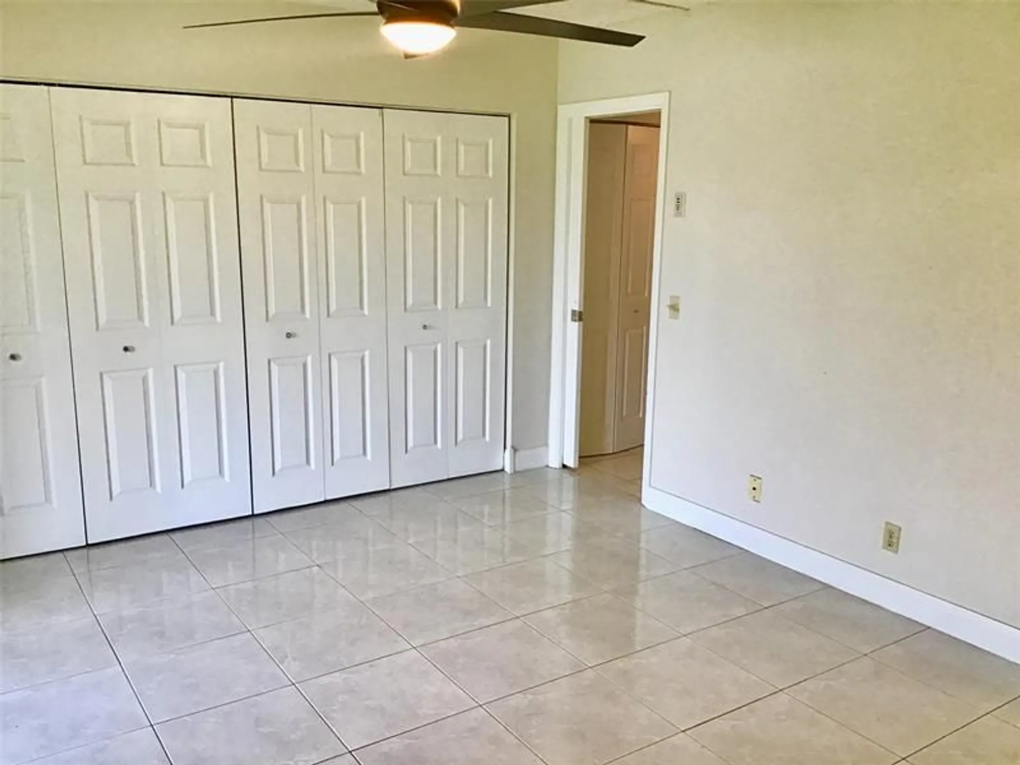 Property Slideshow image 13 of 26 | 135 fanshaw d # 135, Boca Raton, FL, 33434