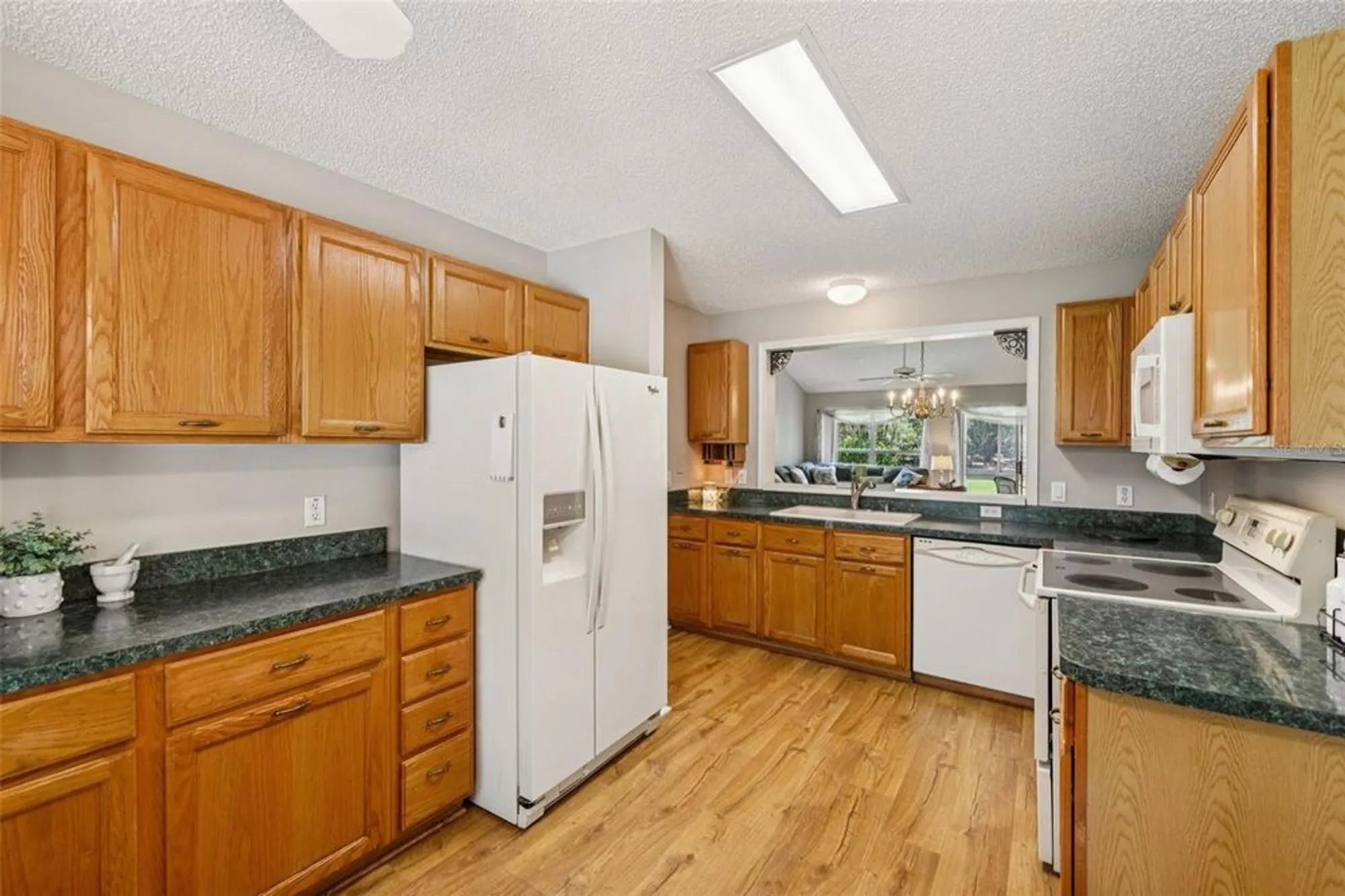 Property Slideshow image 20 of 53 | 516 loma paseo dr, The Villages, FL, 32159