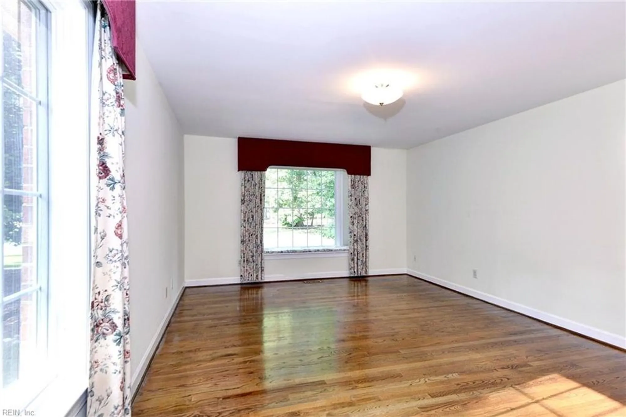 Property Slideshow image 18 of 49 | 207 william barksdale, Williamsburg, VA, 23185