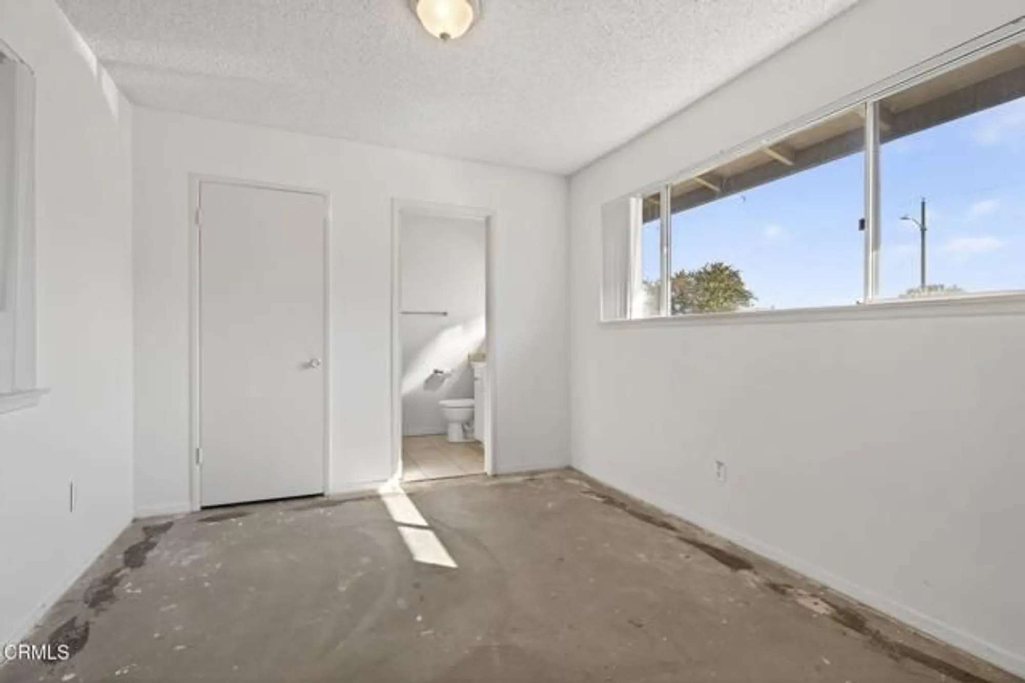 Property Slideshow image 28 of 51 | 151 w bay blvd, Port Hueneme, CA, 93041