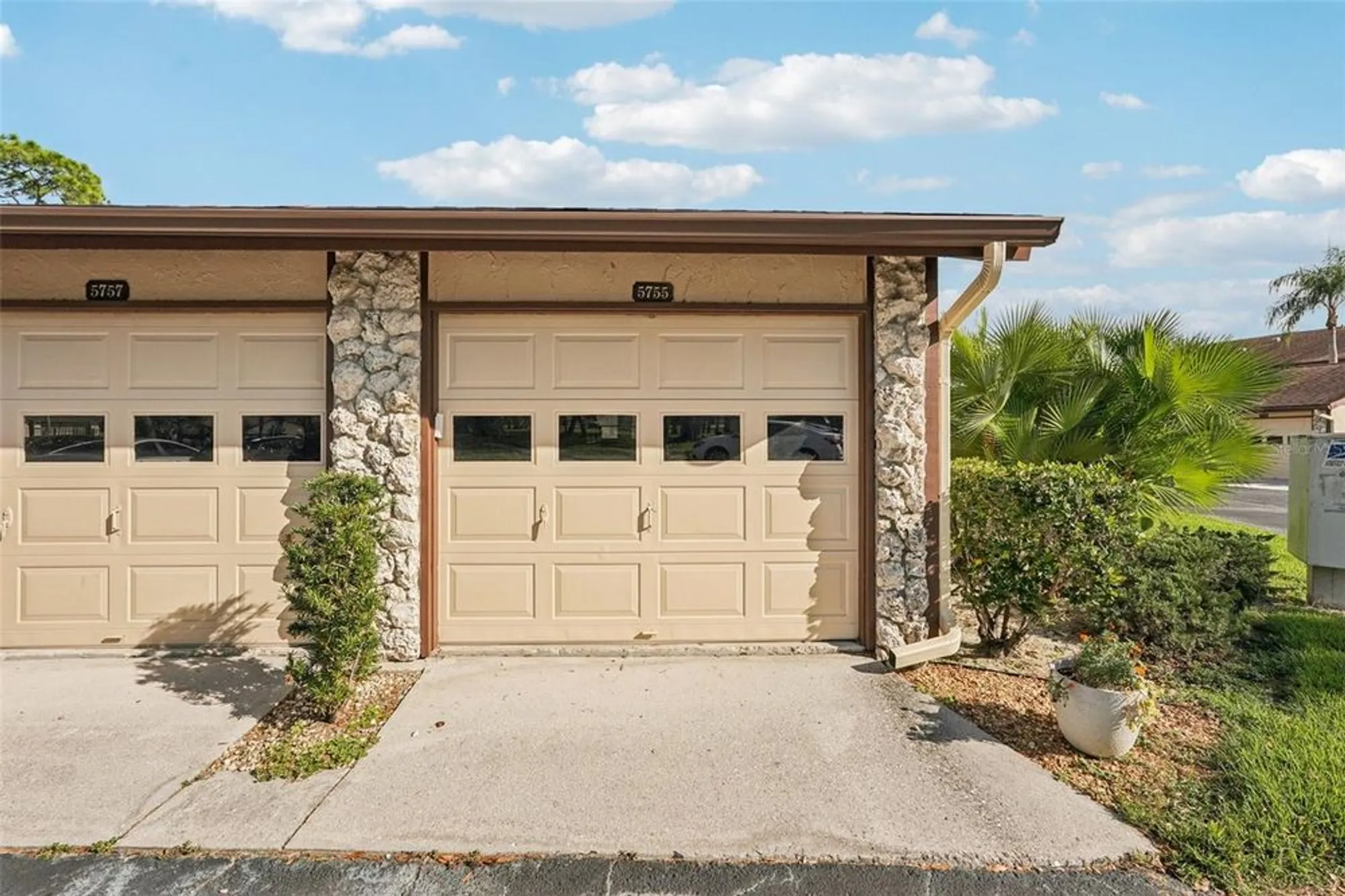 Property Slideshow image 6 of 47 | 5755 avista dr # 5755, Sarasota, FL, 34243