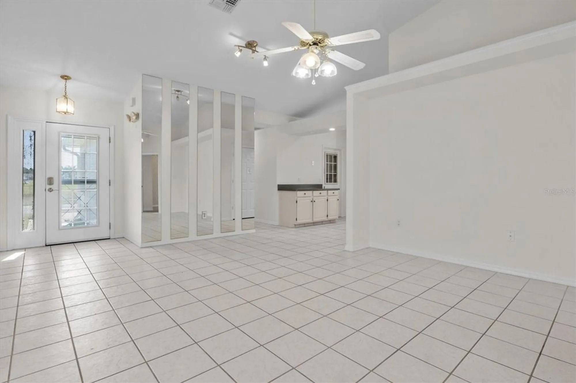 Property Slideshow image 4 of 26 | 6325 egret dr, Lakeland, FL, 33809