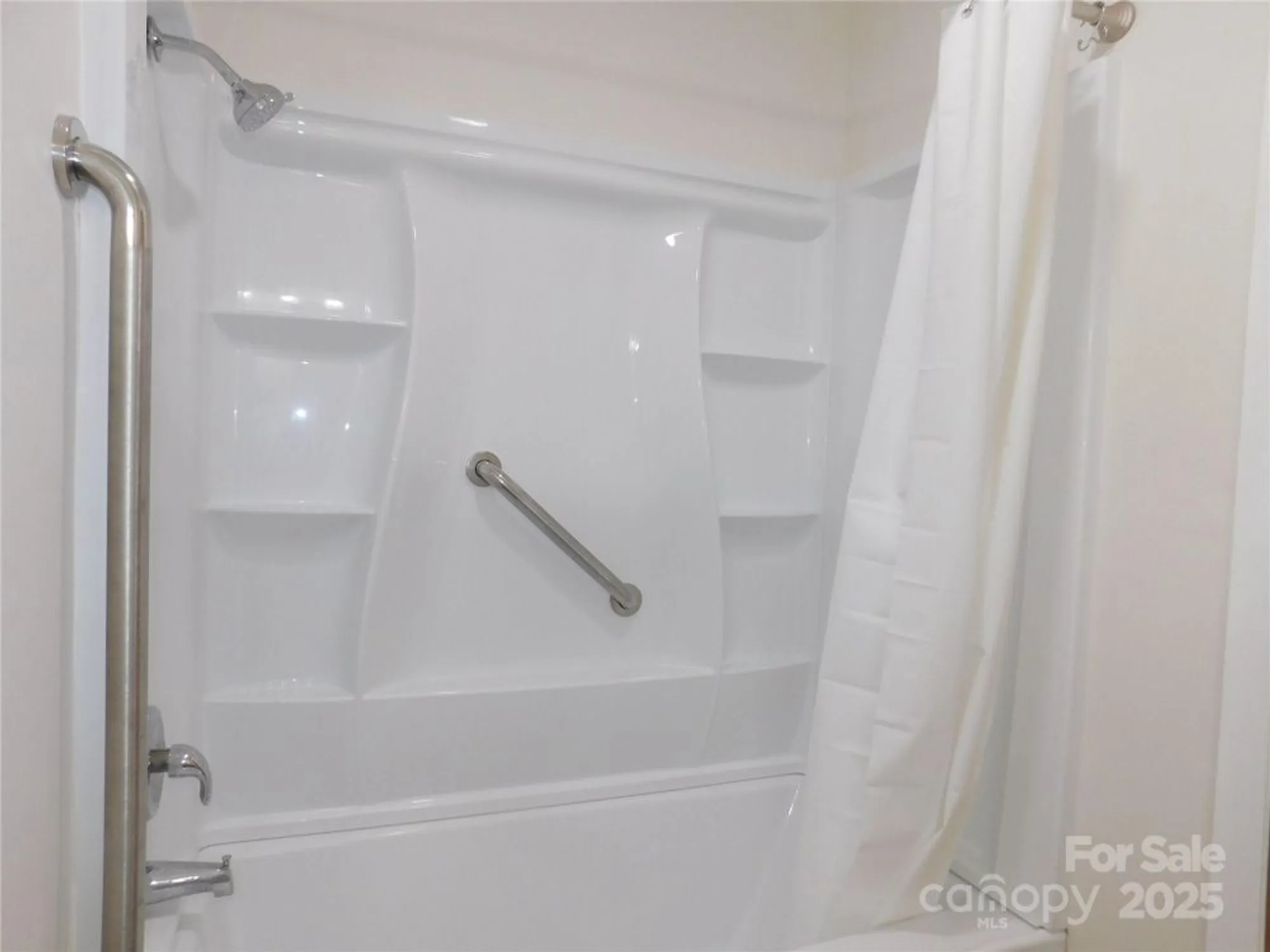 Property Slideshow image 17 of 33 | 125 fulton dr, Hendersonville, NC, 28792