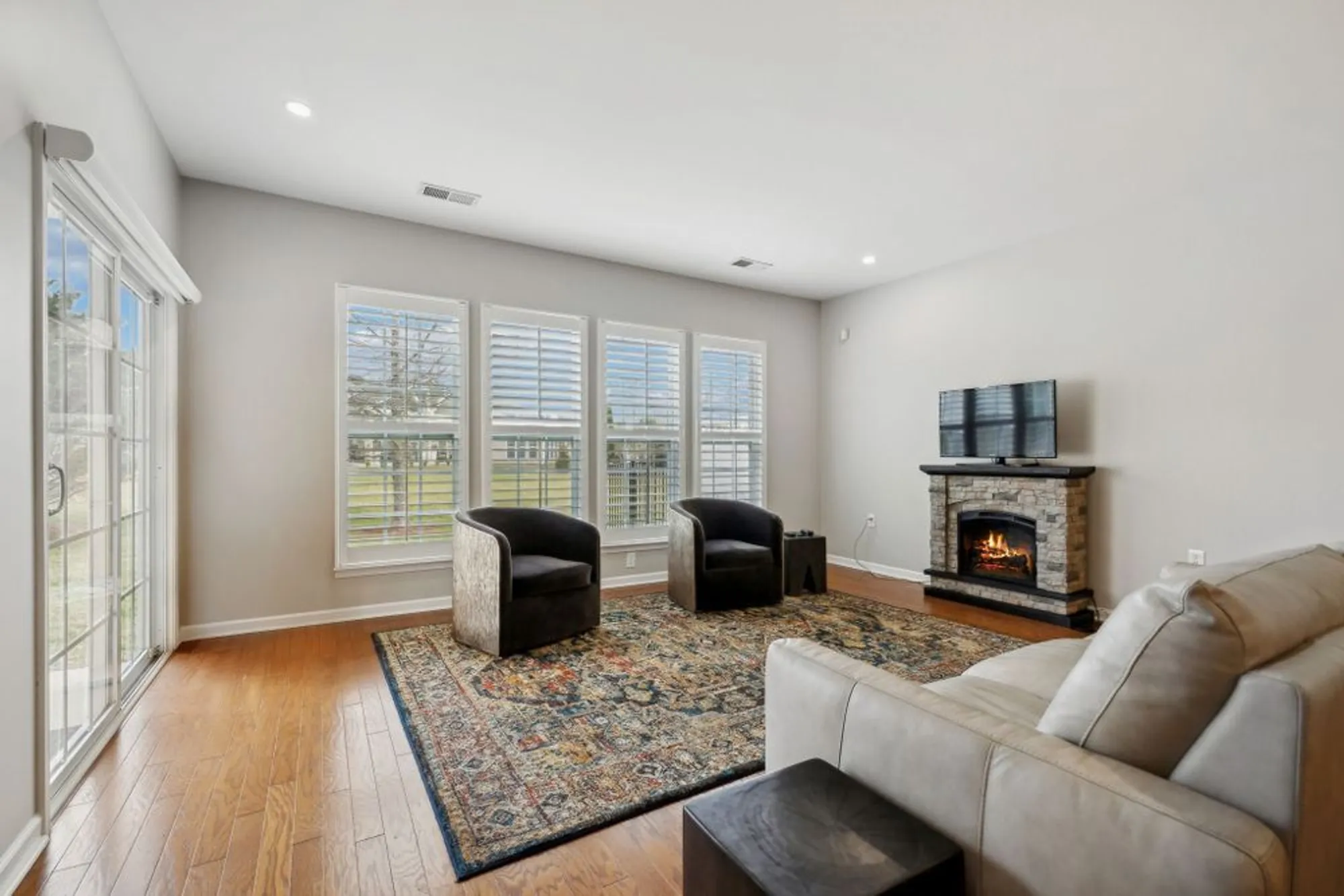 Property Slideshow image 5 of 37 | 157 old towne dr, Mount Juliet, TN, 37122