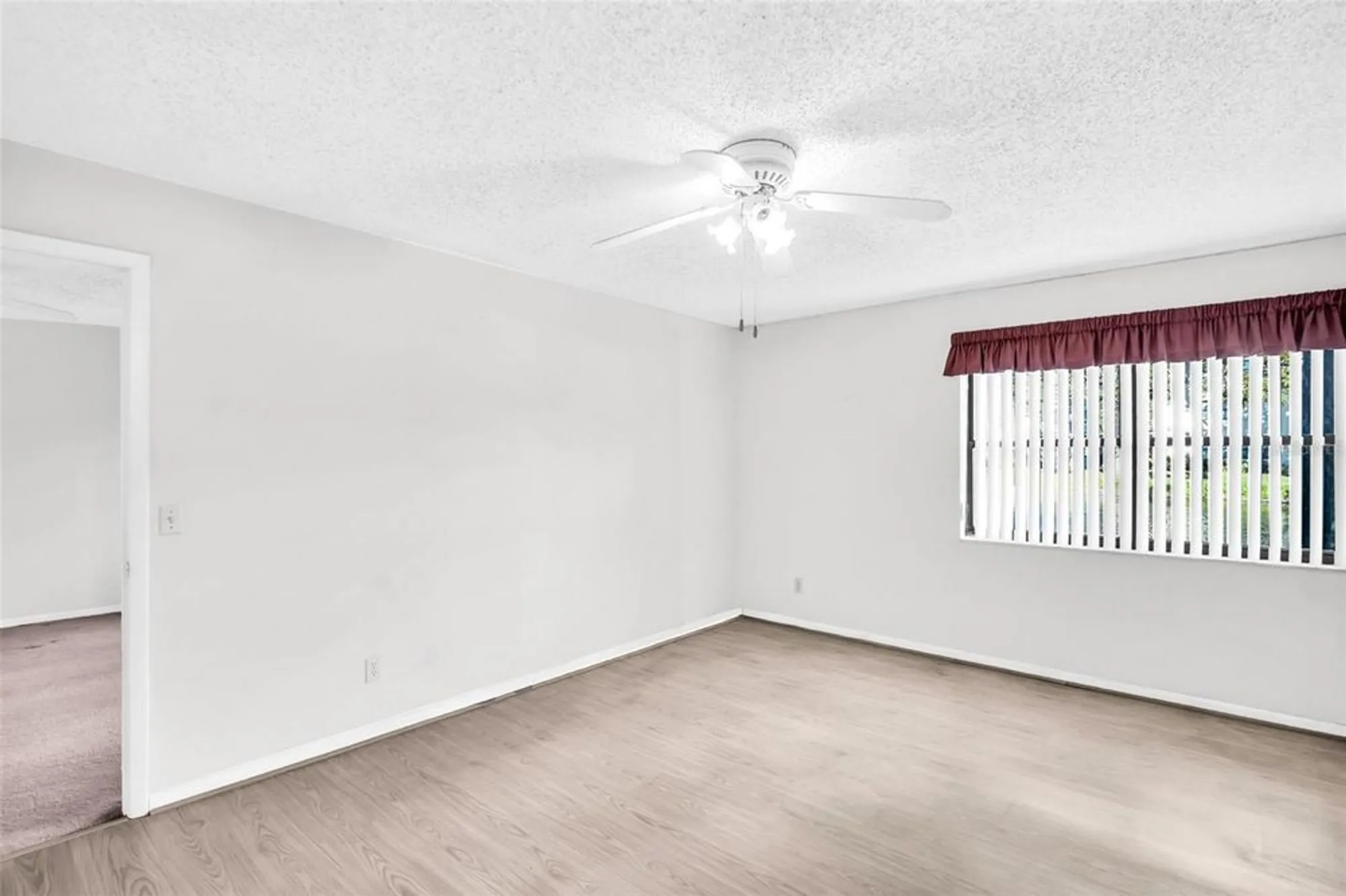 Property Slideshow image 12 of 37 | 11945 143rd st 7121, Largo, FL, 33774