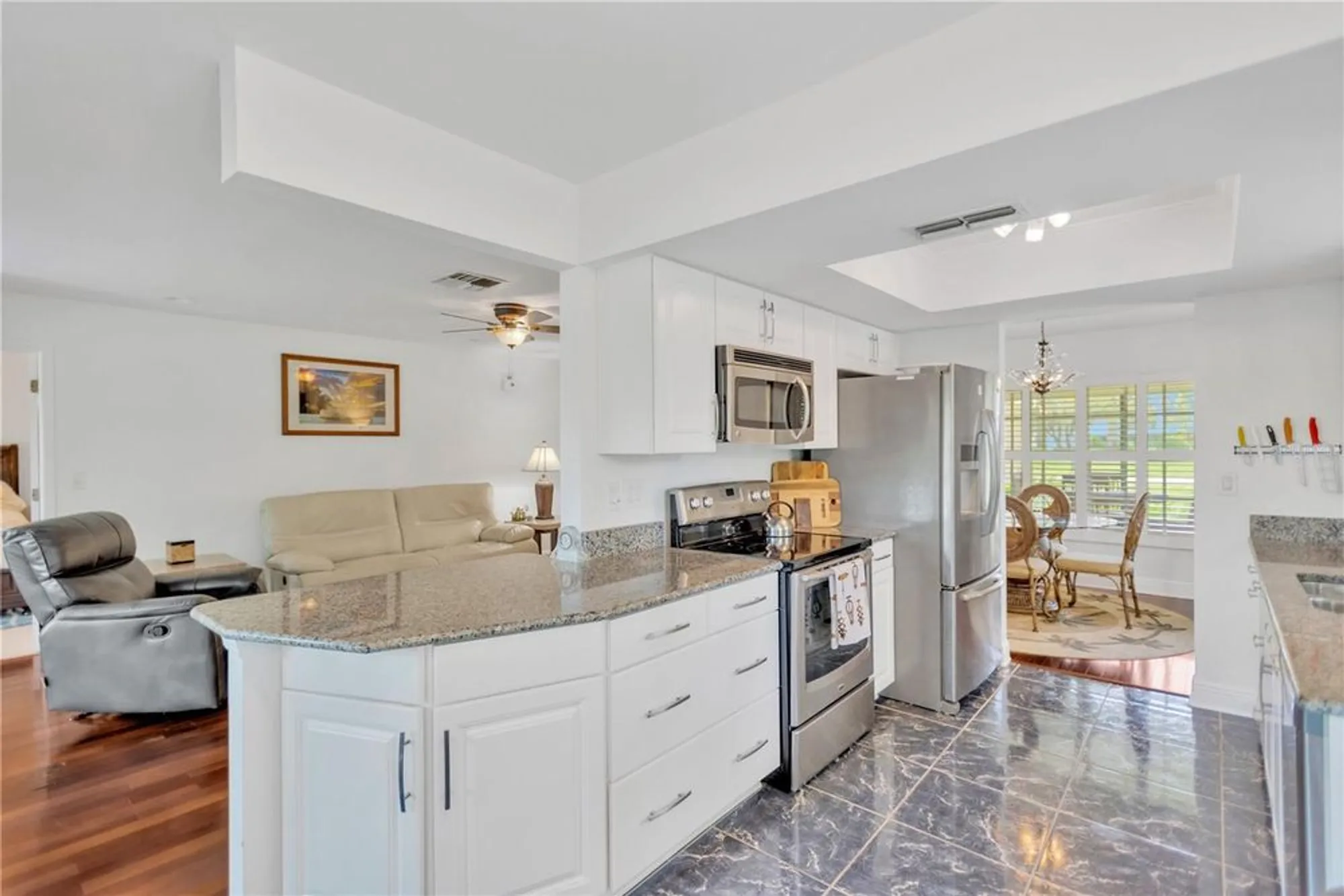 Property Slideshow image 8 of 26 | 1090 seville dr 29, Palm Harbor, FL, 34684